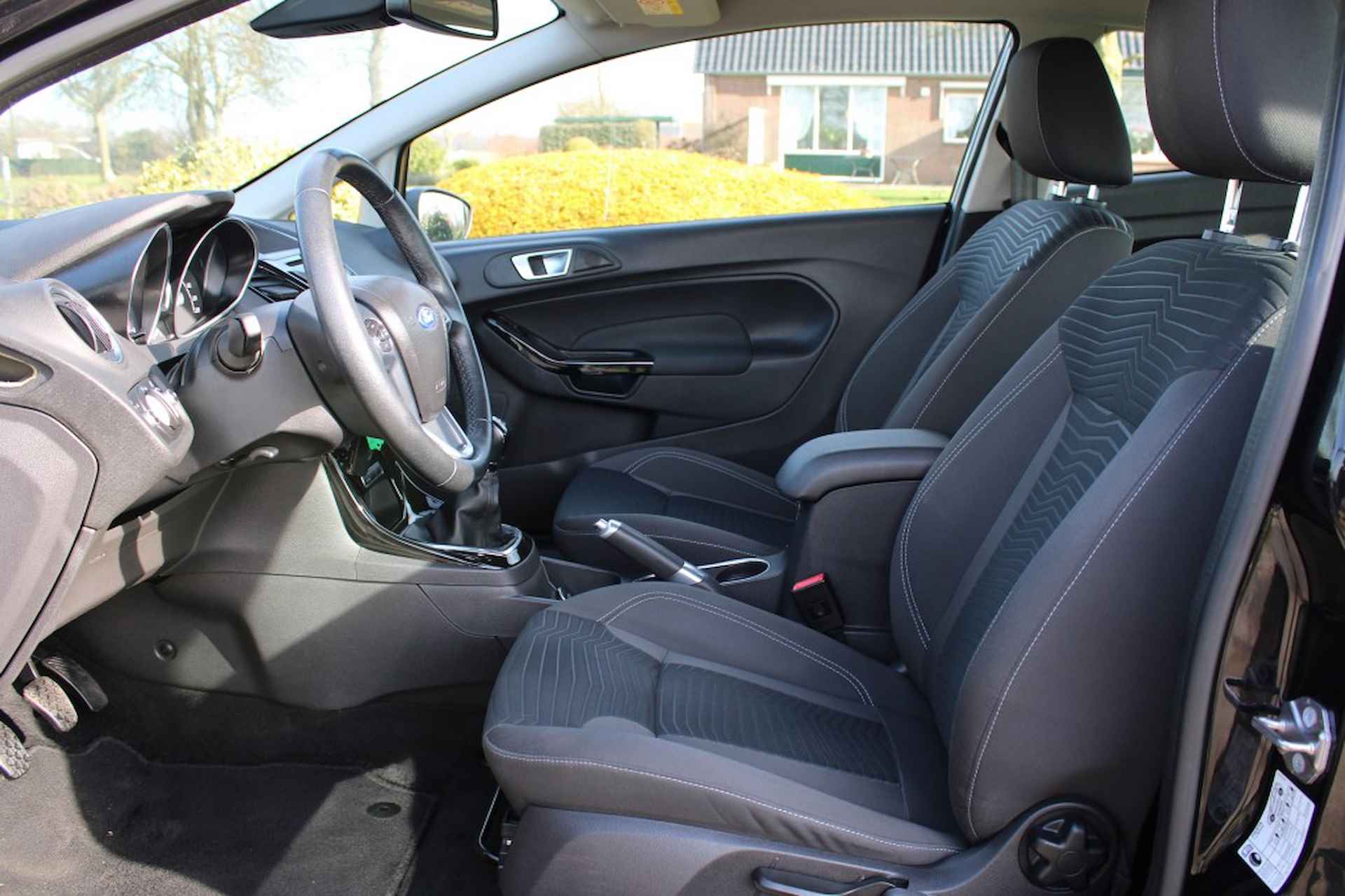 FORD Fiesta 1.0 80pk Titanium ECC/cruise/PDC/bluetooth - 7/29