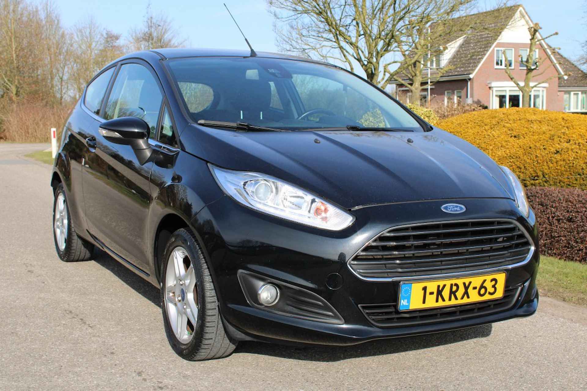 FORD Fiesta 1.0 80pk Titanium ECC/cruise/PDC/bluetooth - 27/29