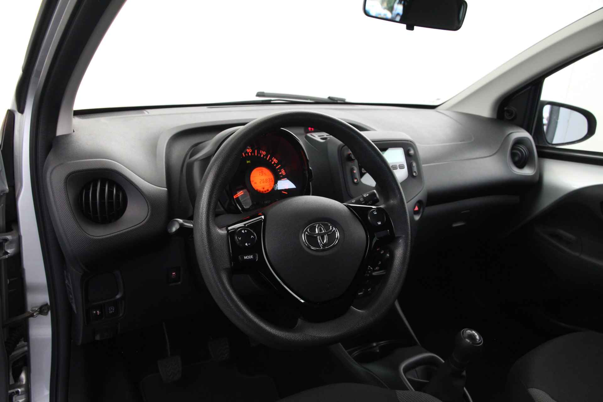 Toyota Aygo 1.0 VVT-i x-fun - 10/20