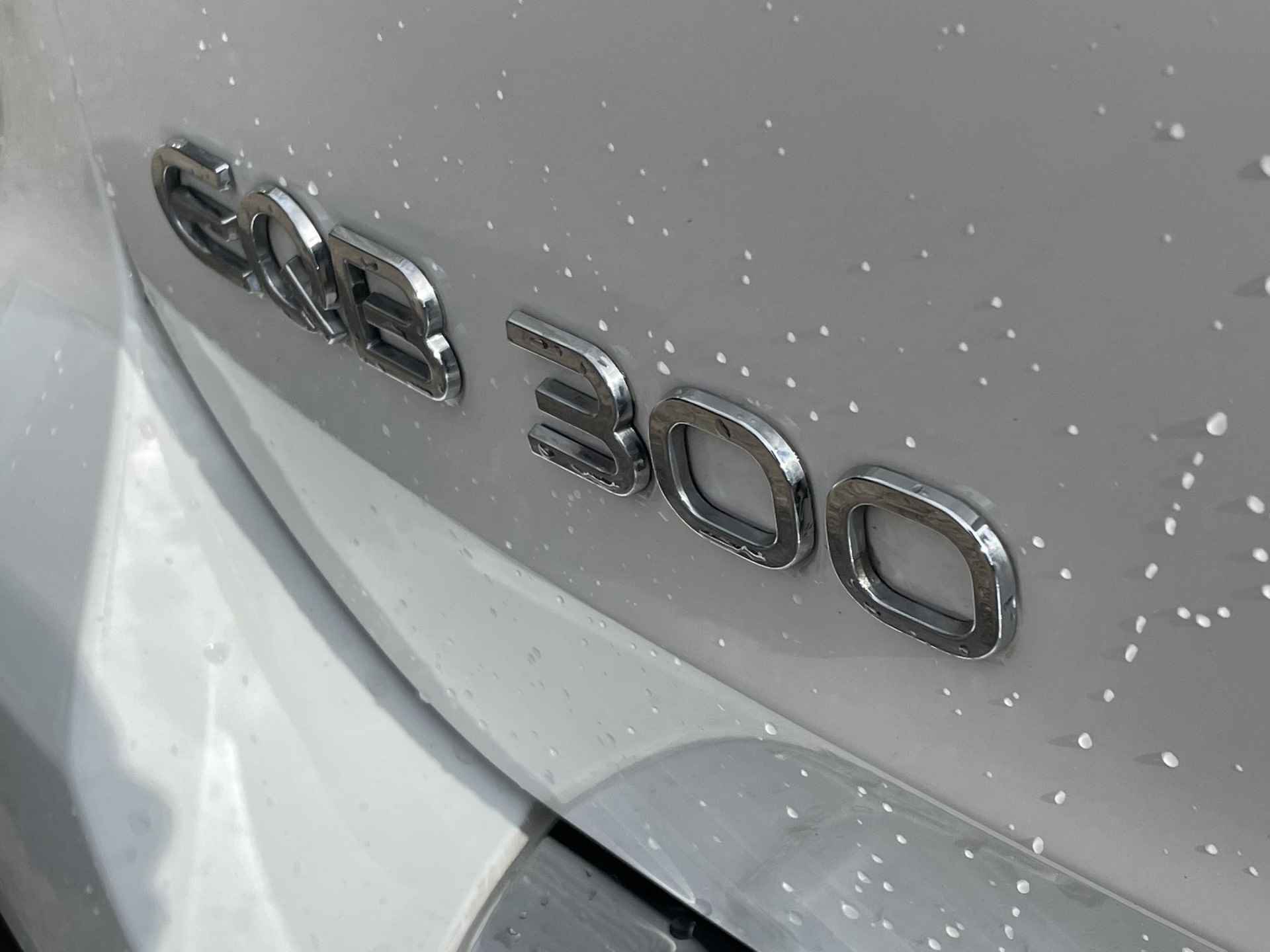Mercedes-Benz EQB 300 4MATIC AMG | Panoramadak - 29/31