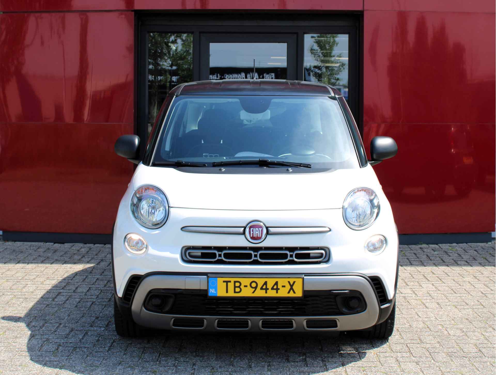 Fiat 500L TwinAir 105PK CityCross | Apple Carplay | Parkeersensoren achter - 3/26