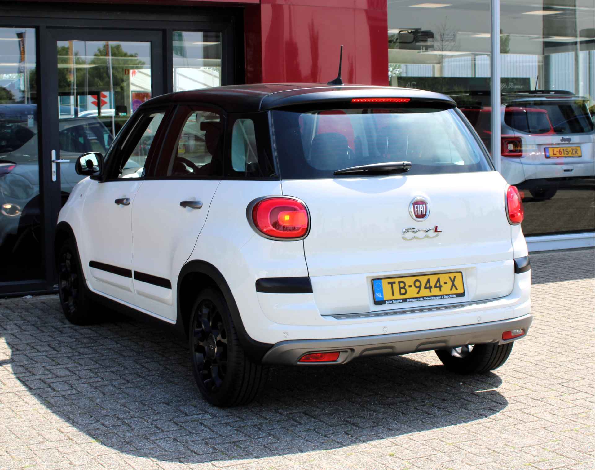 Fiat 500L TwinAir 105PK CityCross | Apple Carplay | Parkeersensoren achter - 8/26