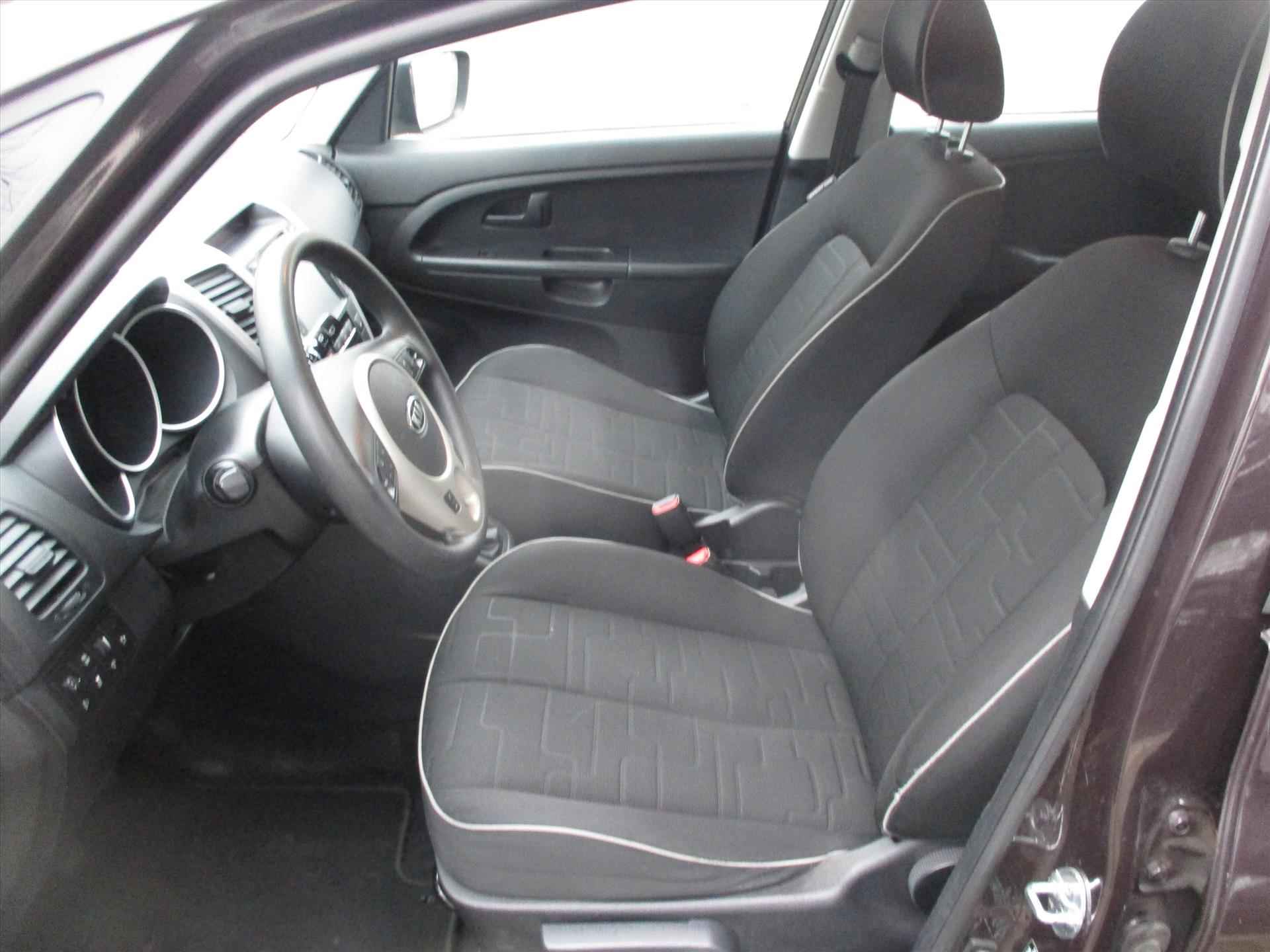 KIA Venga 1.4 CVVT 90pk / NAVI / CAMERA / BLUETOOTH - 8/16