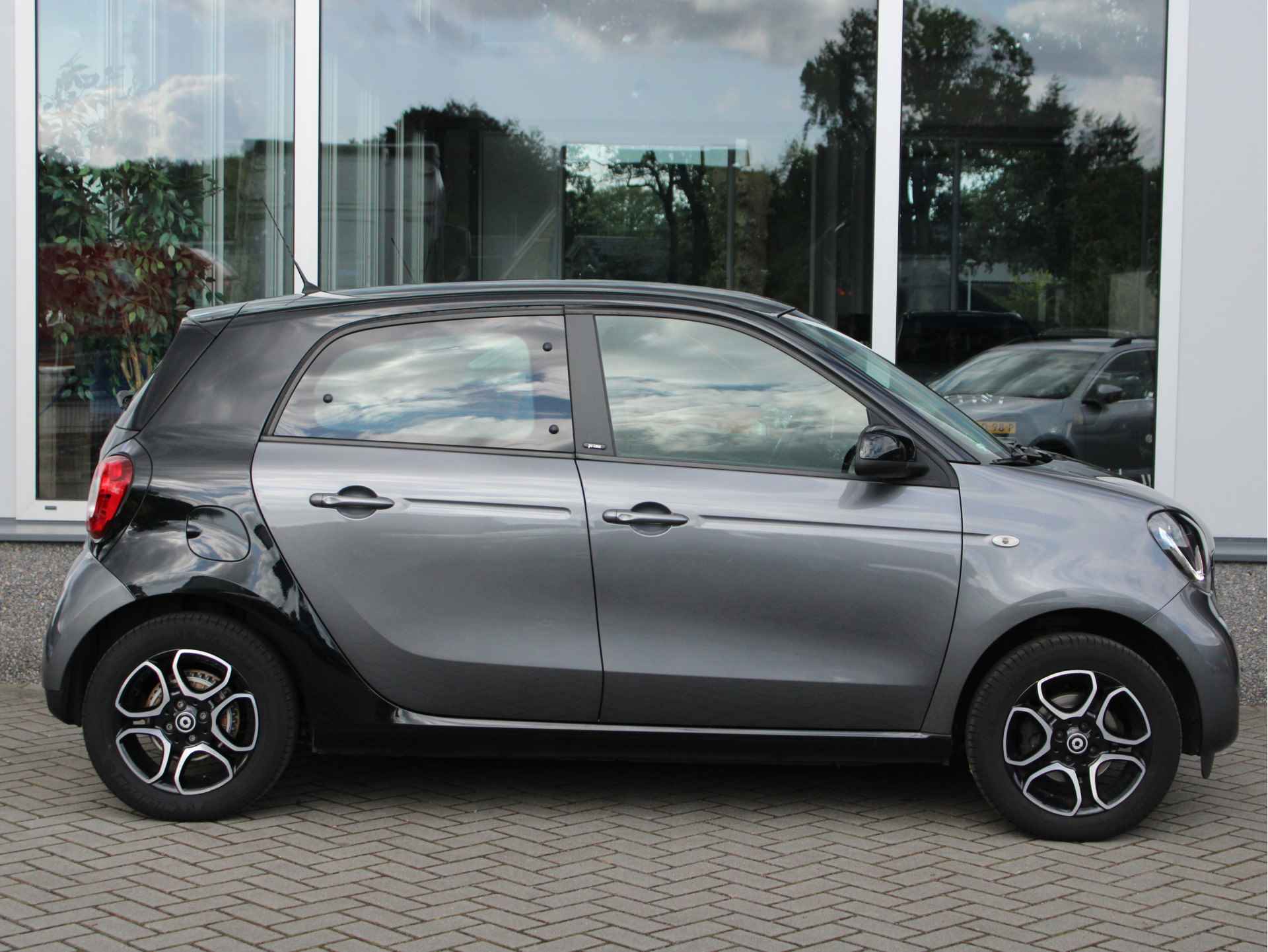 Smart Forfour 1.0 Business Solution PLUS Lederen Bekleding, Cruise en Climate Control, Navigatie, Bluetooth - 13/32