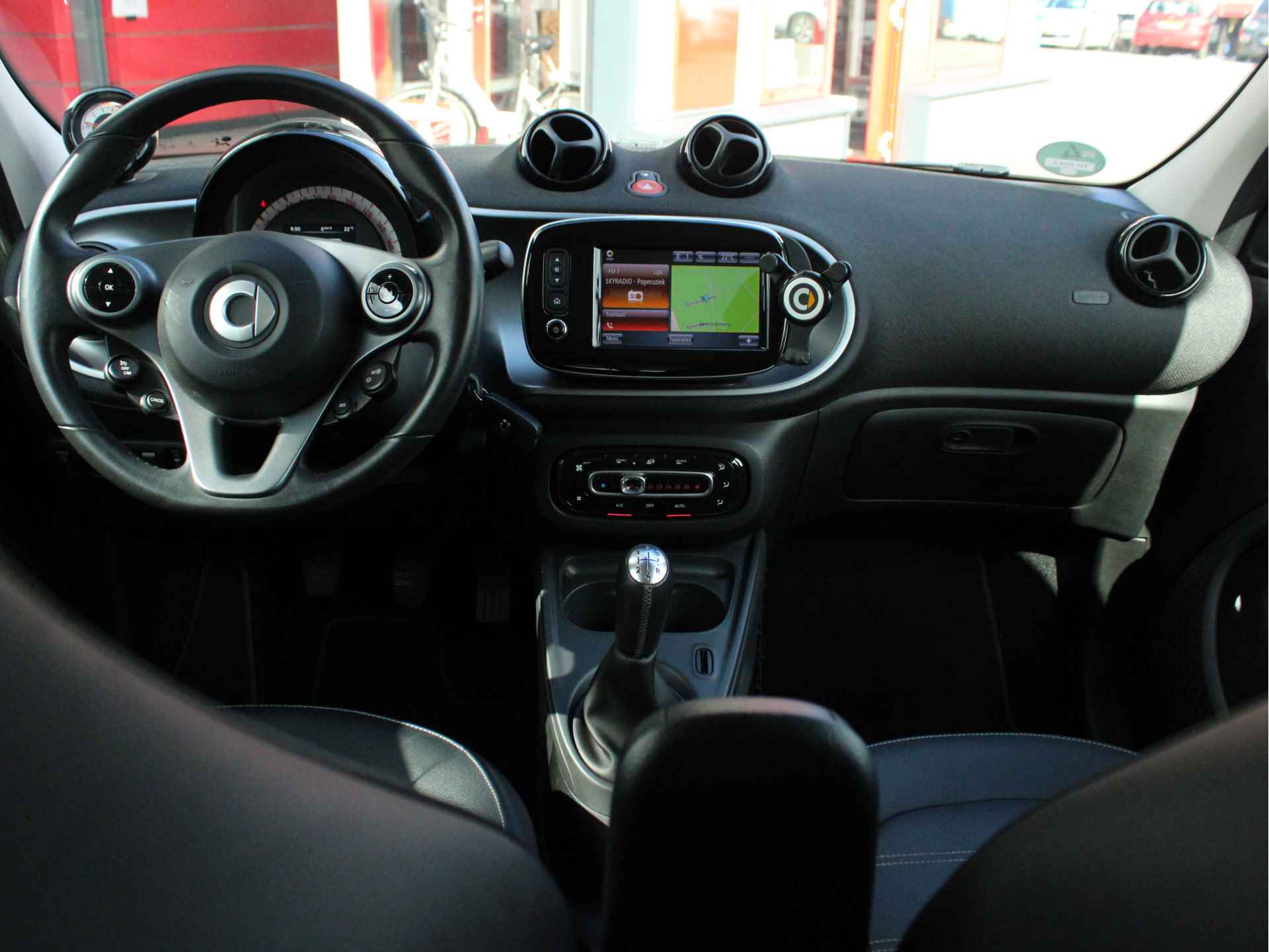 Smart Forfour 1.0 Business Solution PLUS Lederen Bekleding, Cruise en Climate Control, Navigatie, Bluetooth - 16/32