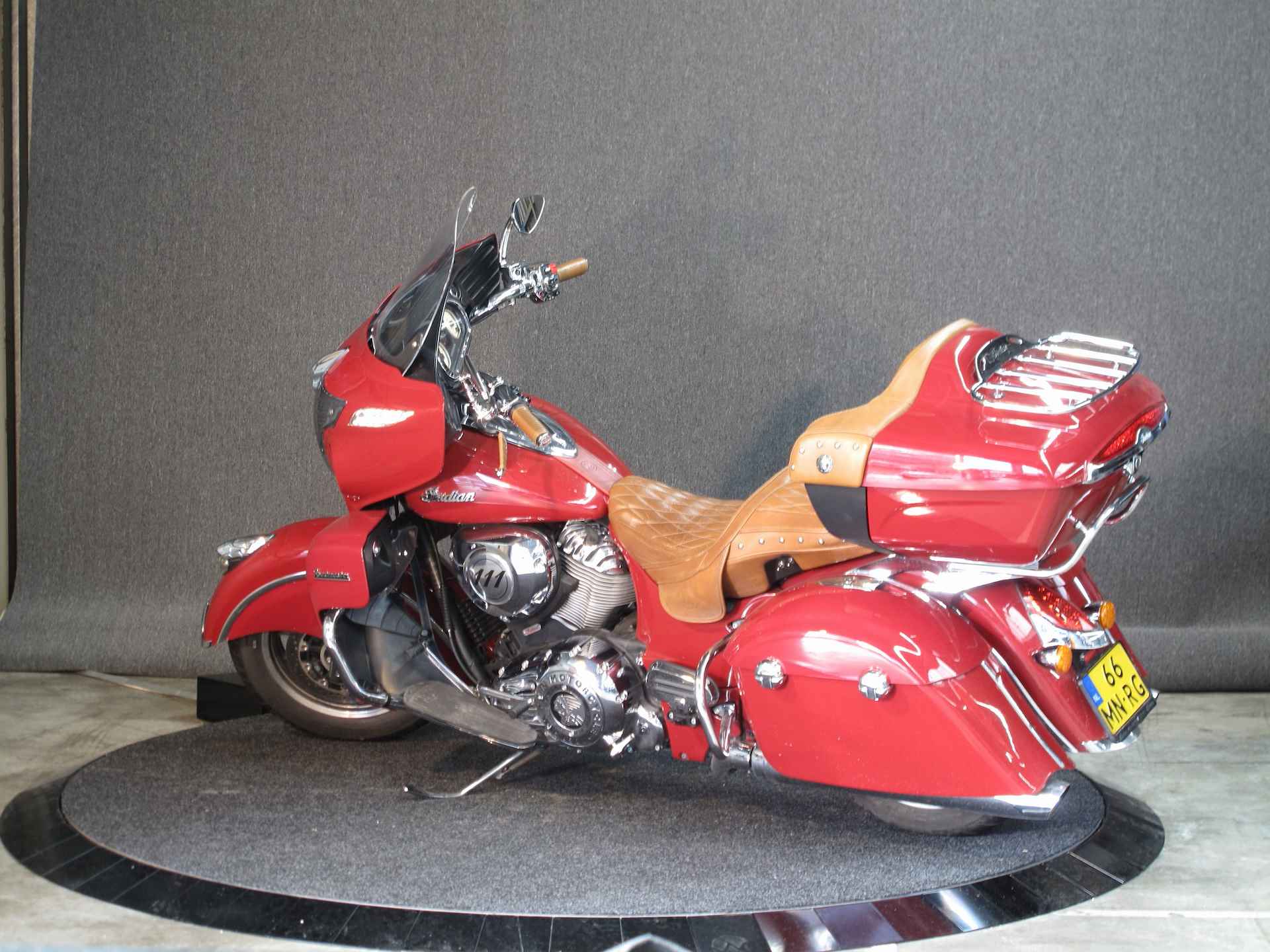 Indian Roadmaster The official Indian Motorcycle Dealer - 11/13