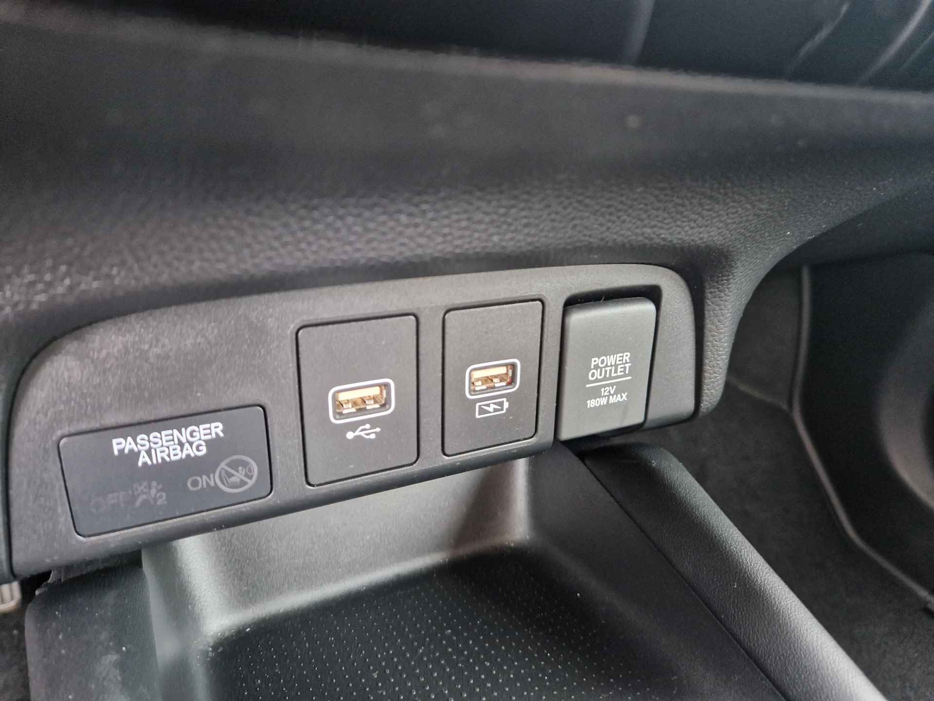 Honda Jazz 1.5 e:HEV Elegance Parkeersensoren, Apple/Android, Stoel verwarming , All-in Rijklaarprijs - 23/30