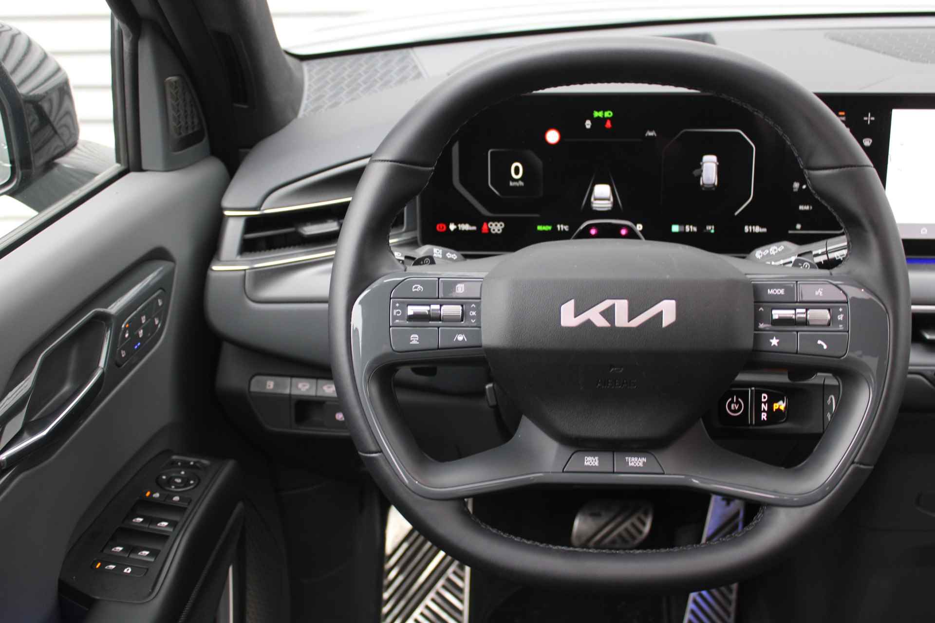 Kia EV9 Launch Edition GT-Line AWD 99.8 kWh | BTW Auto | 7 persoons | 384 PK | 2500 KG Trekkracht | - 12/49