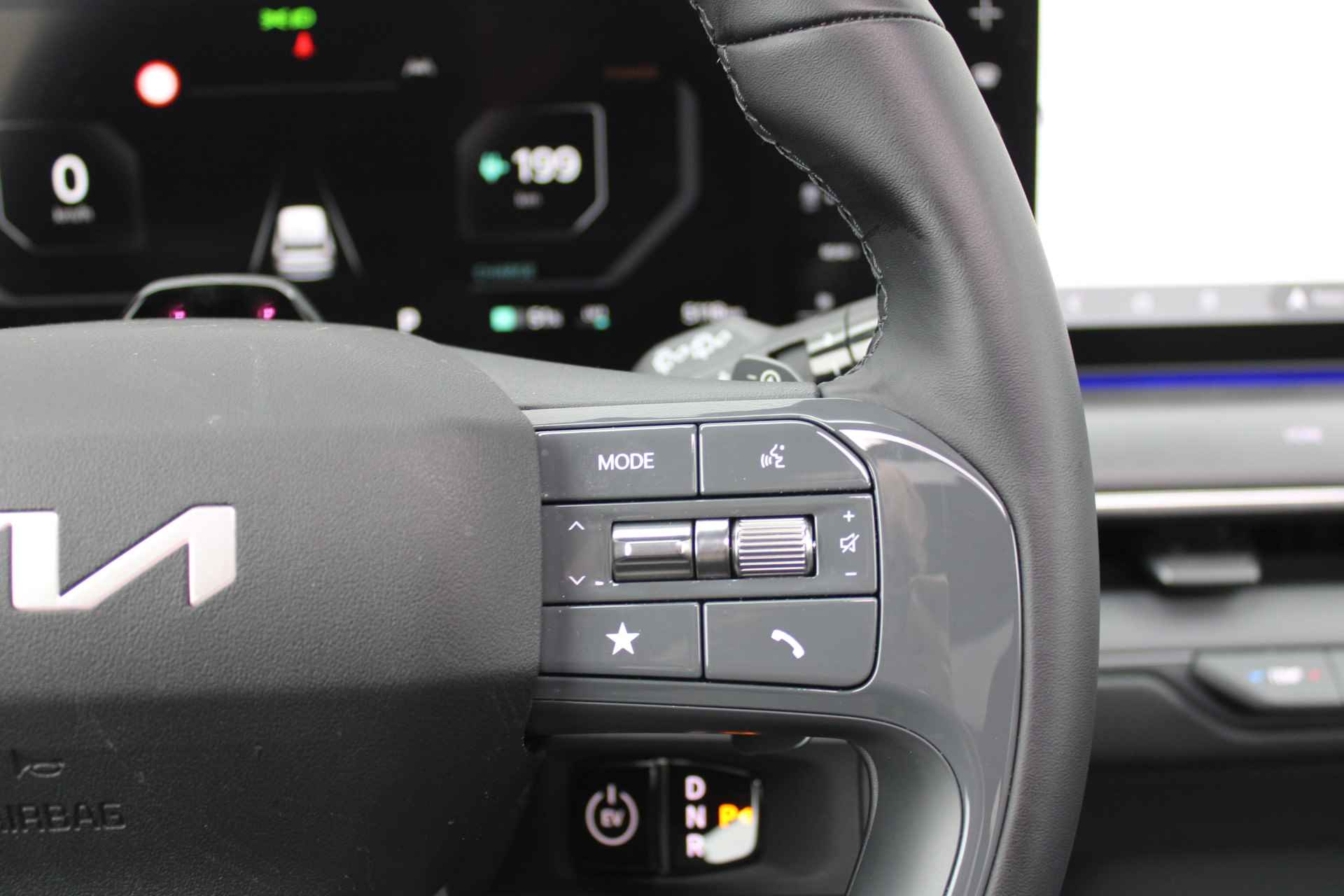 Kia EV9 Launch Edition GT-Line AWD 99.8 kWh | BTW Auto | 7 persoons | 384 PK | 2500 KG Trekkracht | - 19/49