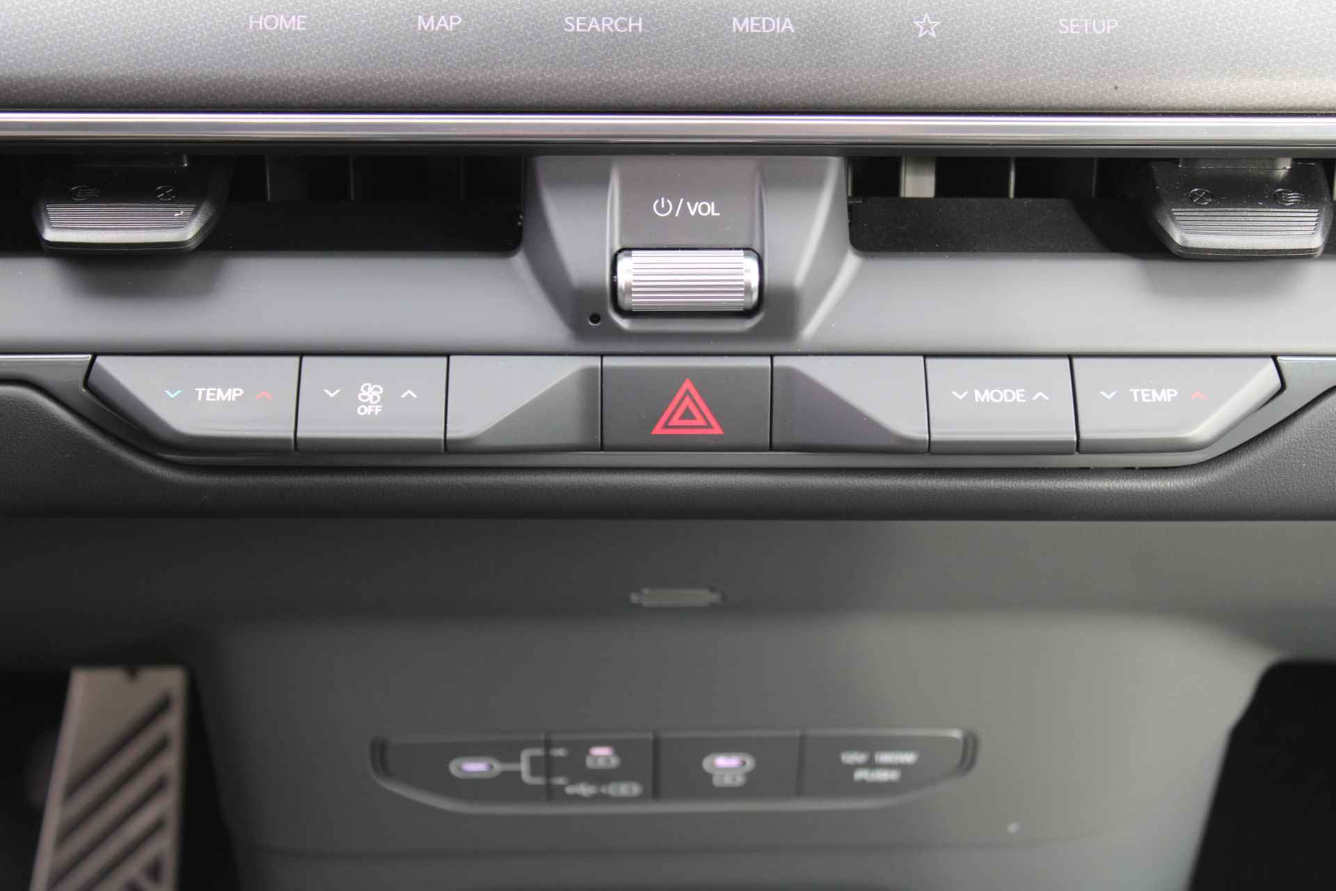 Kia EV9 Launch Edition GT-Line AWD 99.8 kWh | BTW Auto | 7 persoons | 384 PK | 2500 KG Trekkracht | - 26/49