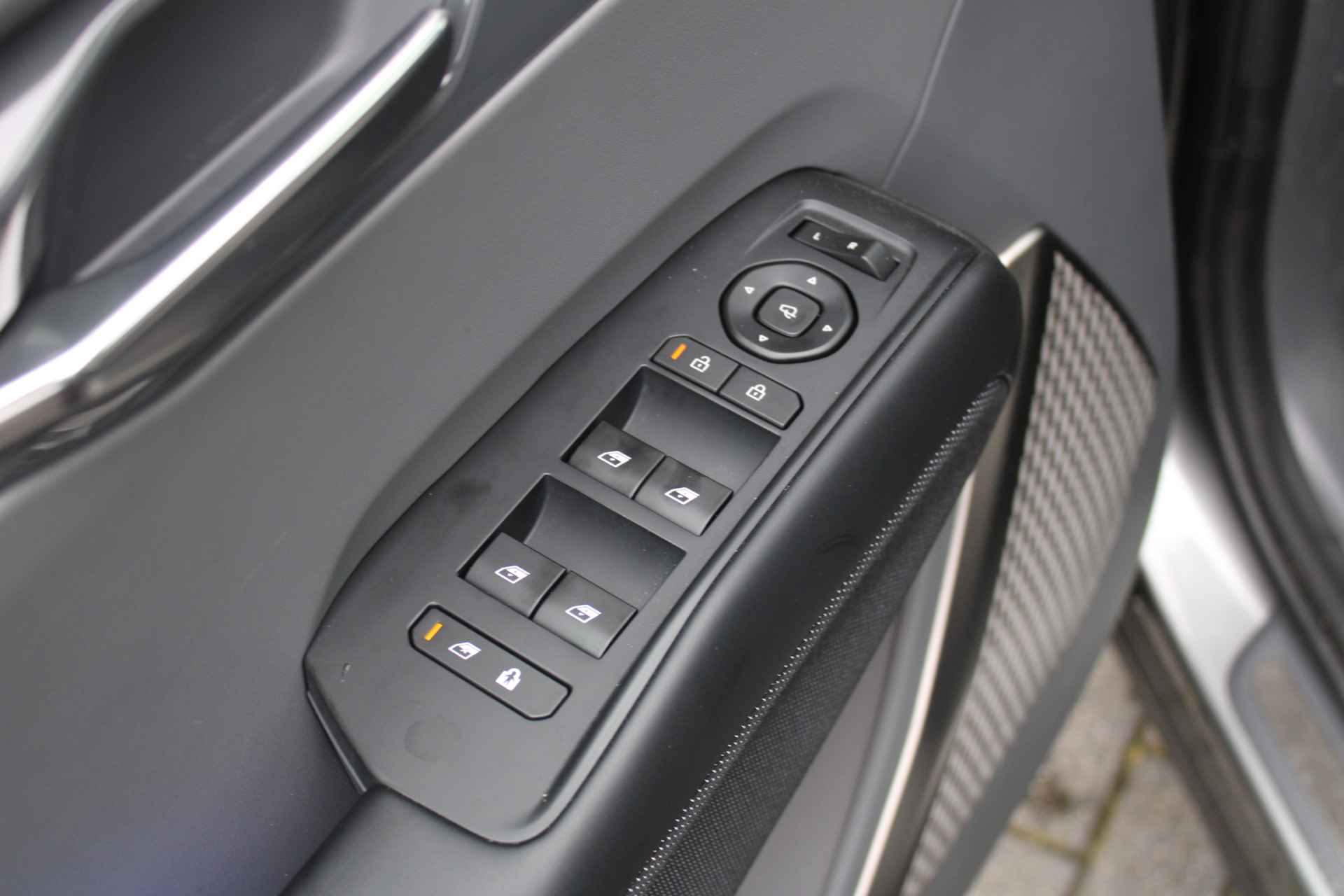 Kia EV9 Launch Edition GT-Line AWD 99.8 kWh | BTW Auto | 7 persoons | 384 PK | 2500 KG Trekkracht | - 32/49
