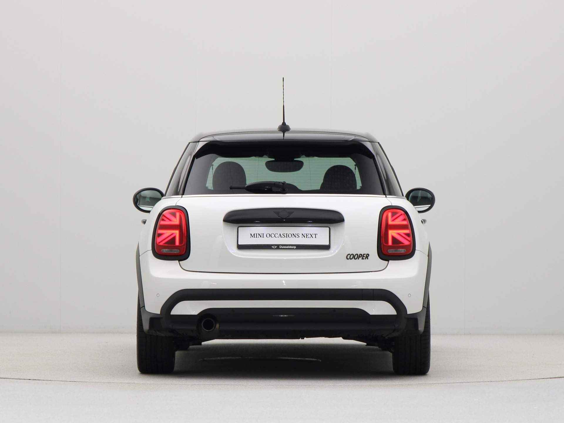 MINI 5-deurs Cooper Camden Edition Aut. - 11/22