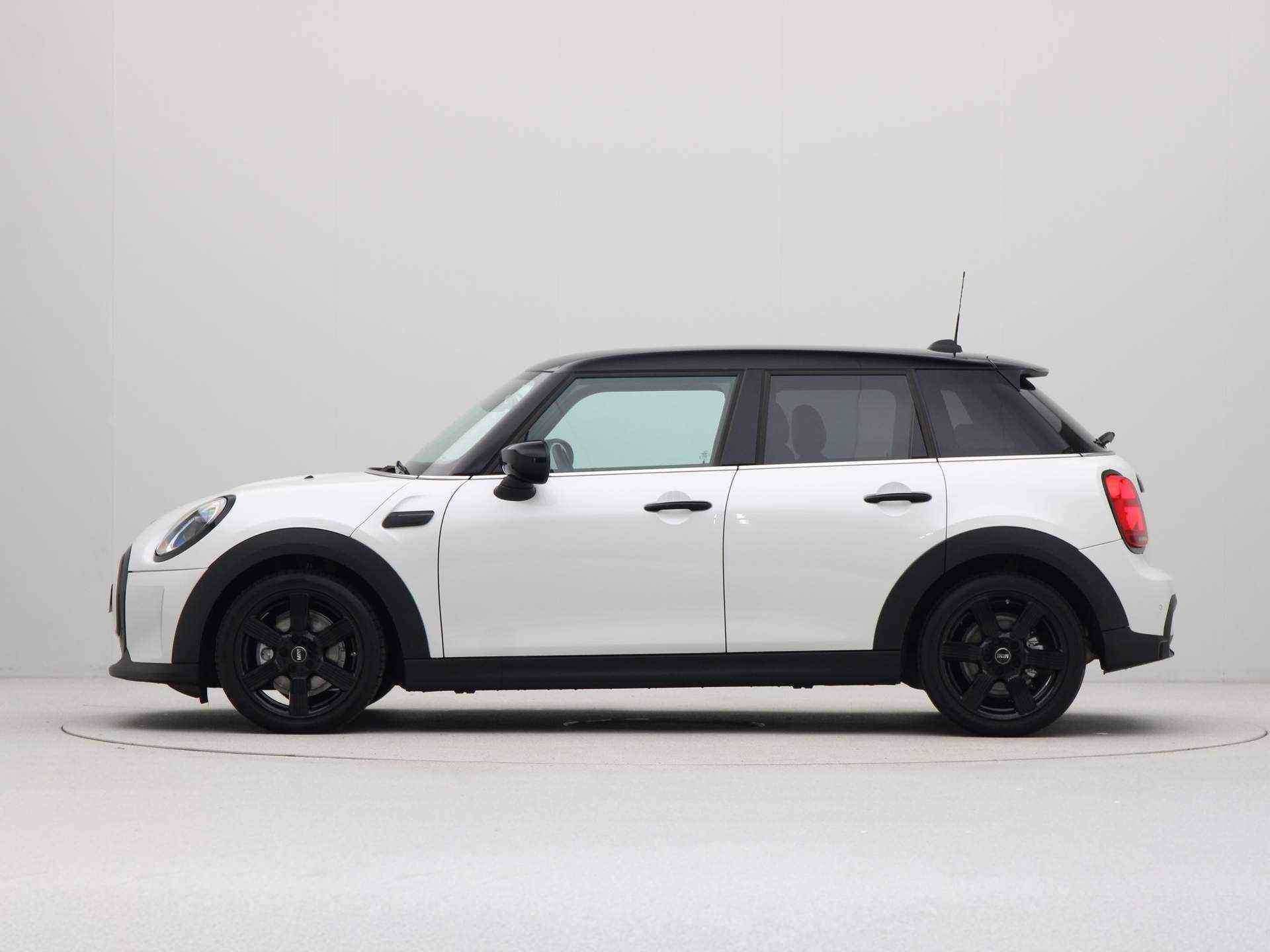 MINI 5-deurs Cooper Camden Edition Aut. - 13/22