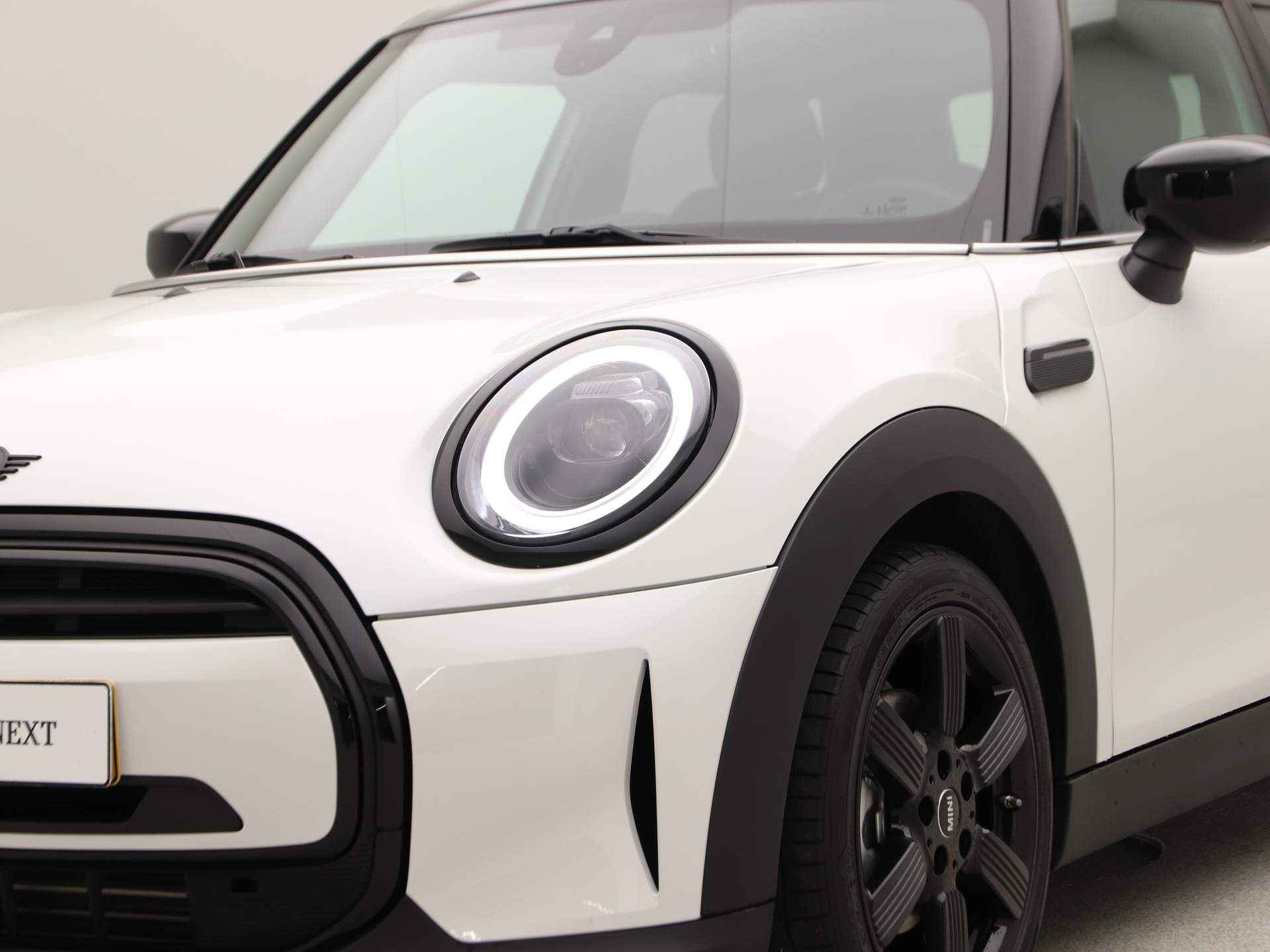 MINI 5-deurs Cooper Camden Edition Aut. - 19/22