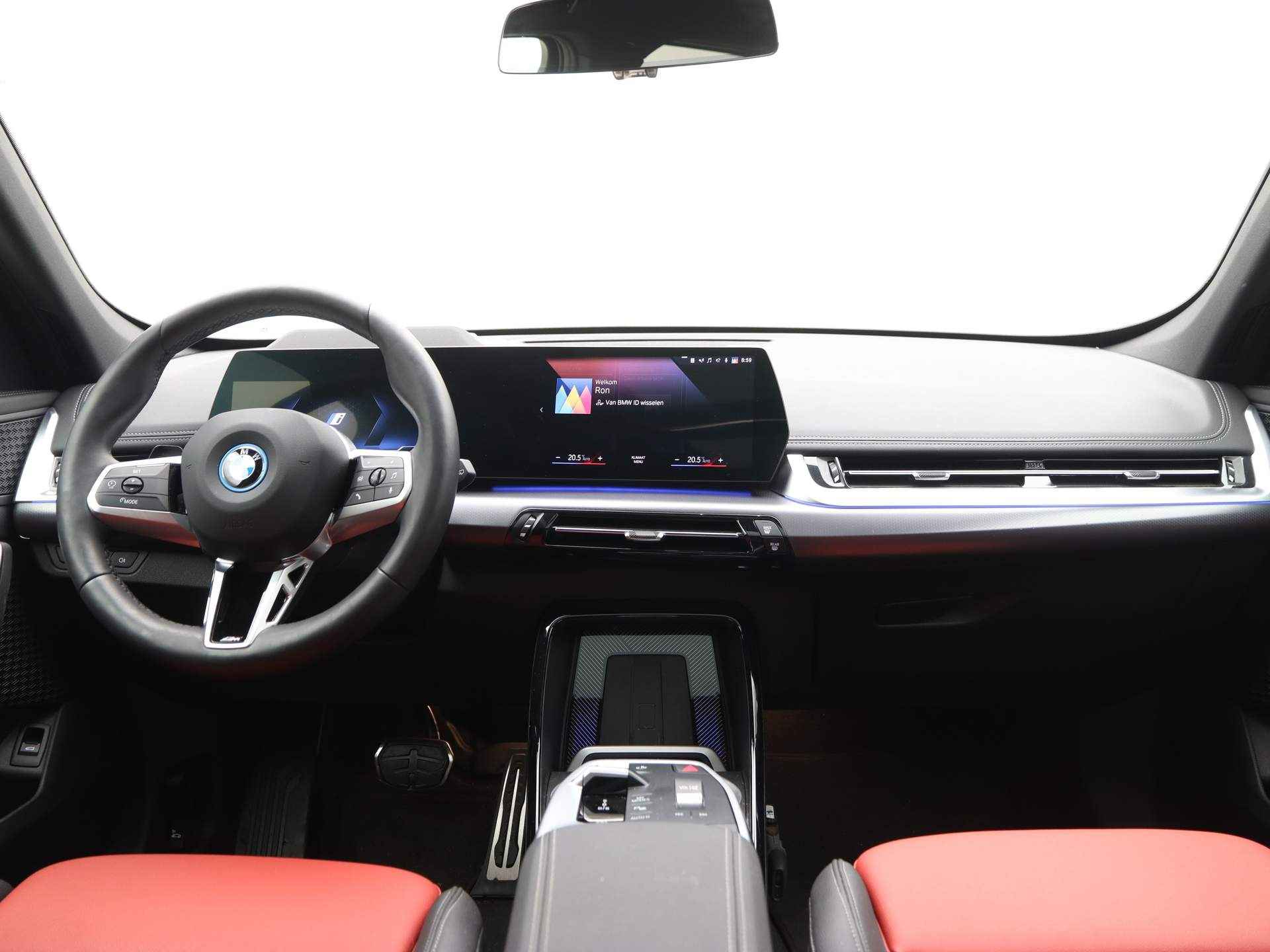 BMW iX1 xDrive30 Launch Edition 67 kWh - 14/27