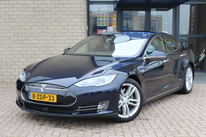 Tesla Model S 85 Base-FREE SUPER CHARGE-AUTO PILOT-LUCHTVERING-CAMERA bij viaBOVAG.nl