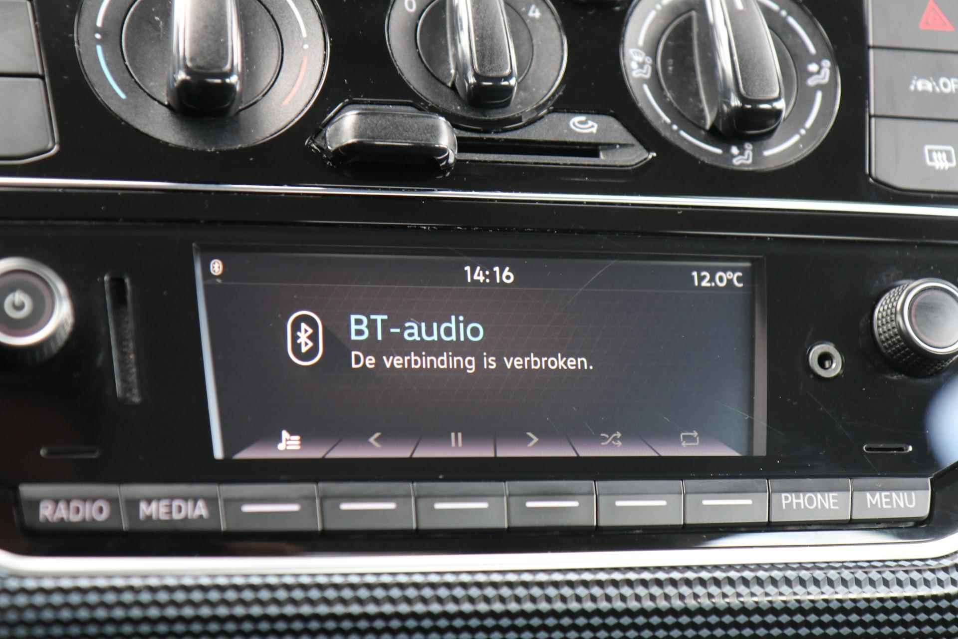 Volkswagen up! 1.0 65pk | Bluetooth | Airco | DAB Radio - 33/38