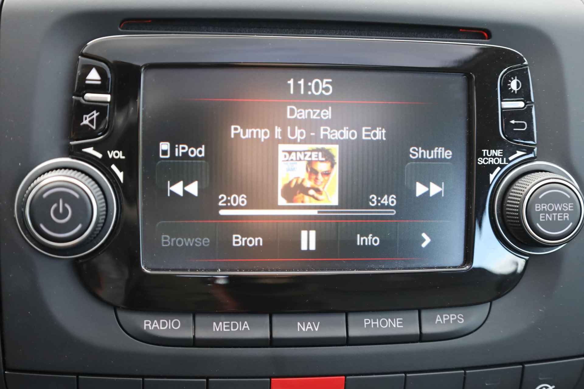 Fiat 500 L 0.9 TwinAir PopStar LEER PANO STOELVERWARMING NAVI CRUISE STOELVERWARMING USB PDC AIRCO NAP - 26/46