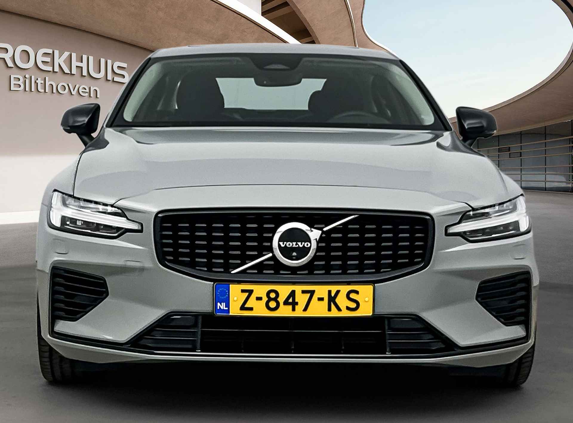 Volvo S60 Recharge T6 Ultimate Dark | PDC + 360 camera | BLIS | Stoel verw. V+A + | Stuur verw. | - 6/30