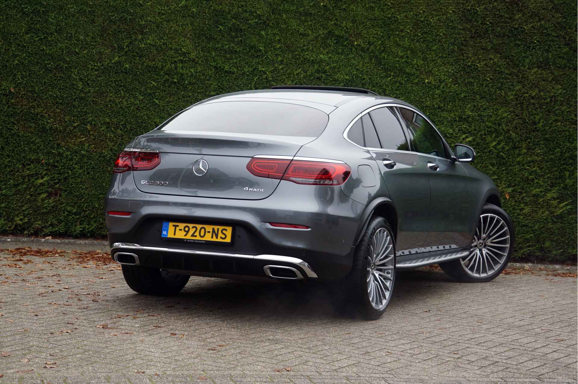 Mercedes-Benz GLC Coupé GLC 300 4M Coupé AMG Line | Schuifdak Distronic Dodehoek Keyless - 19/60