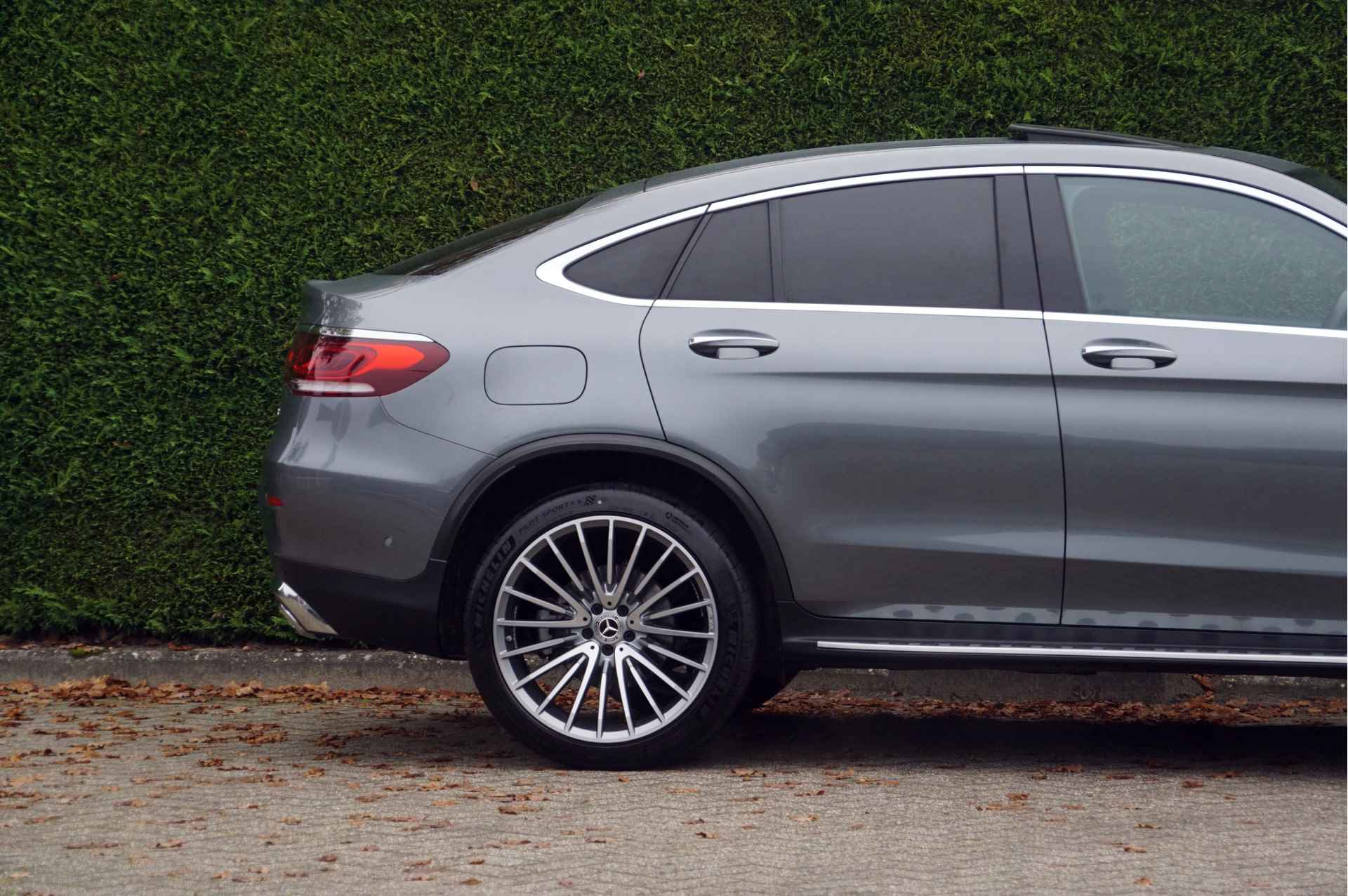 Mercedes-Benz GLC Coupé GLC 300 4M Coupé AMG Line | Schuifdak Distronic Dodehoek Keyless - 54/60