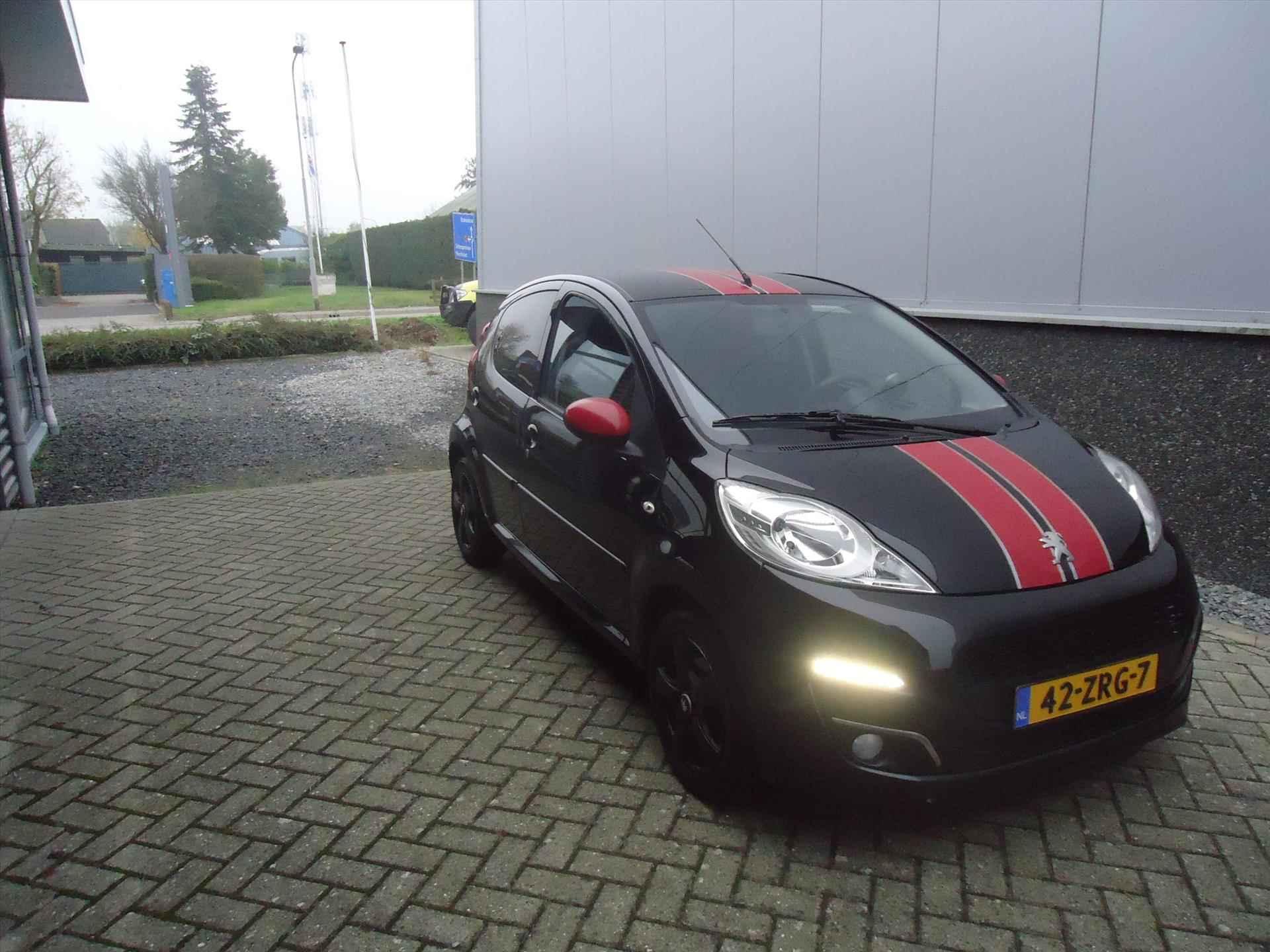 PEUGEOT 107 1.0 68PK 5D Active - 2/22