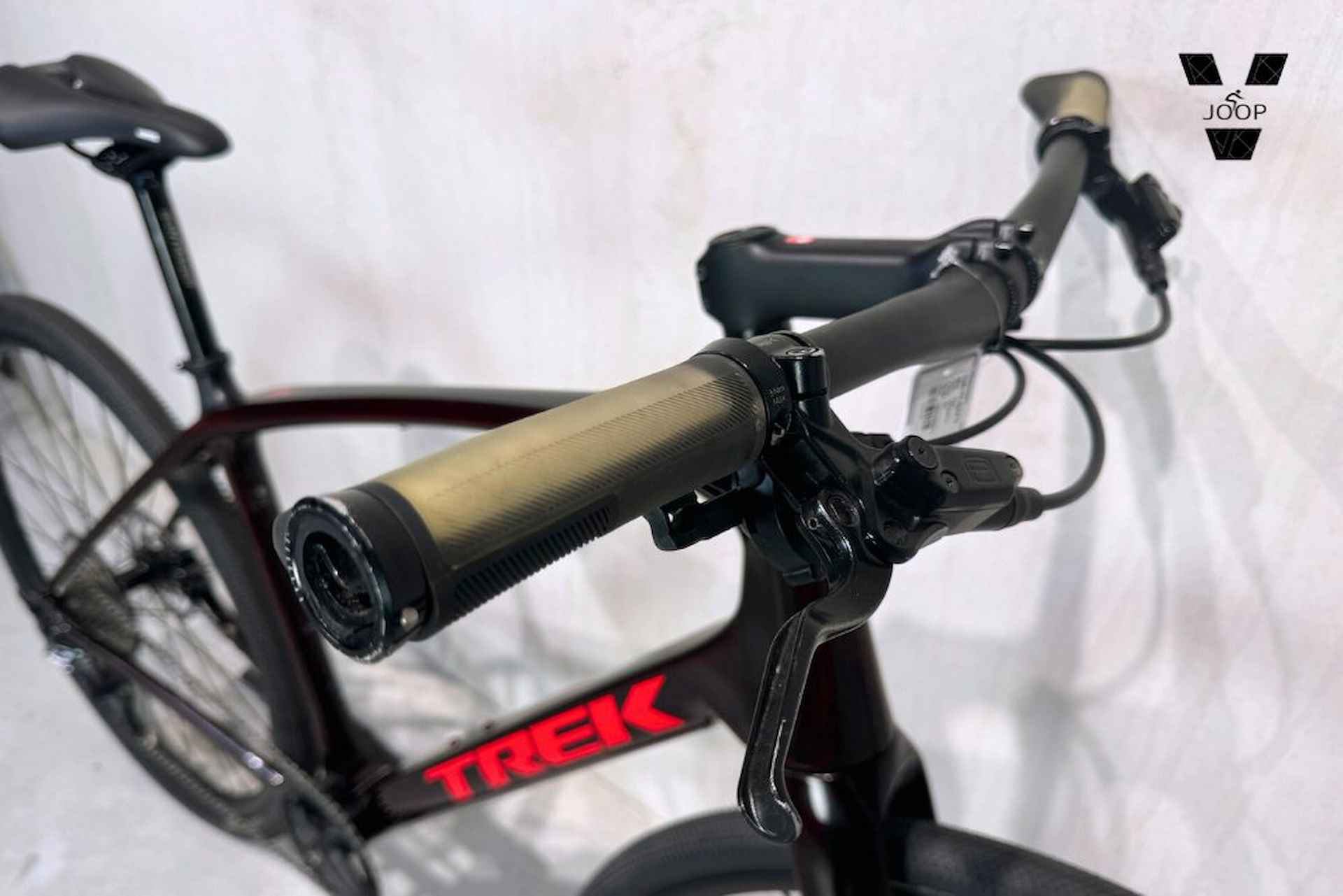 Trek FX Sport 5 Red Carbon view L 2023 - 5/9