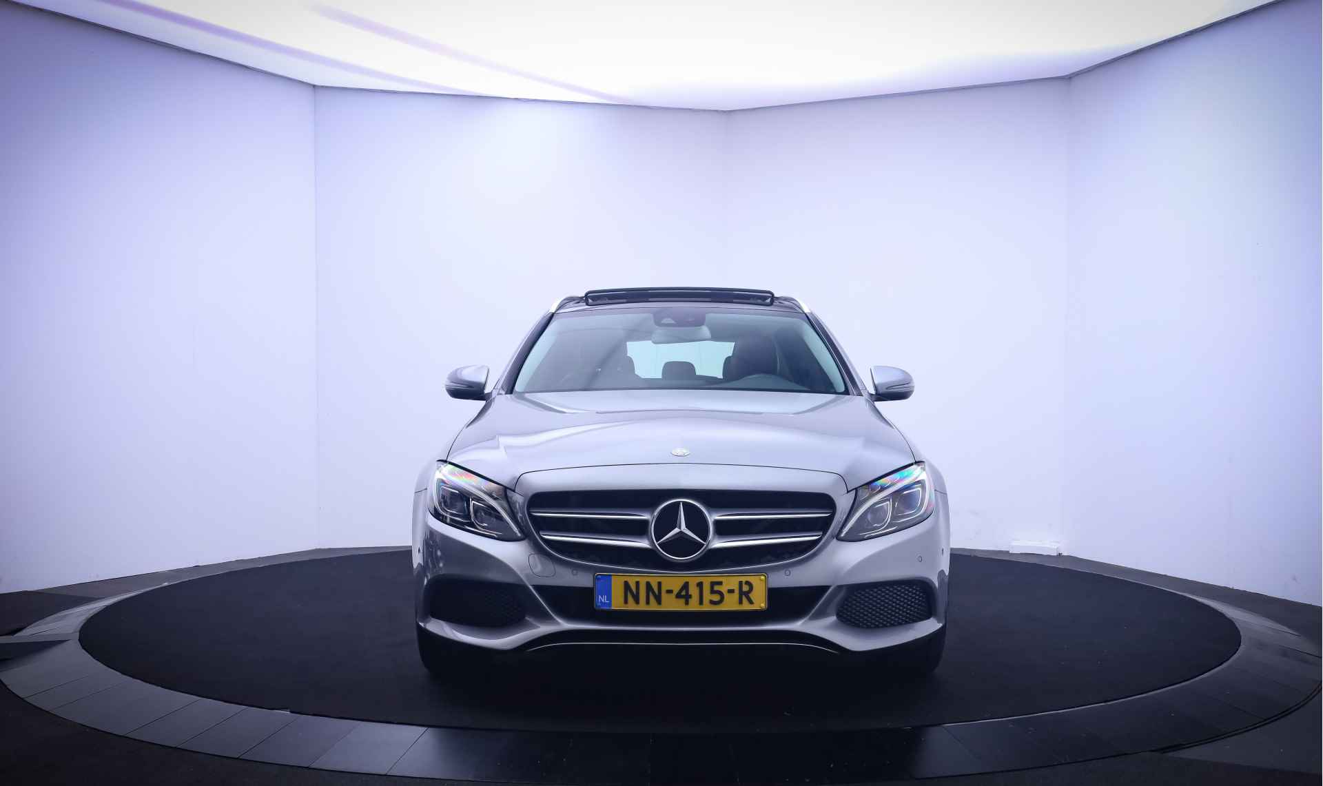 Mercedes-Benz C-Klasse Estate 180 Aut. AVANTGARDE PANO/FULL LED/NAVI/STOELVERW./ELEK TREKHAAK/CLIMA/CRUISE/PDC V+A/LMV - 2/26