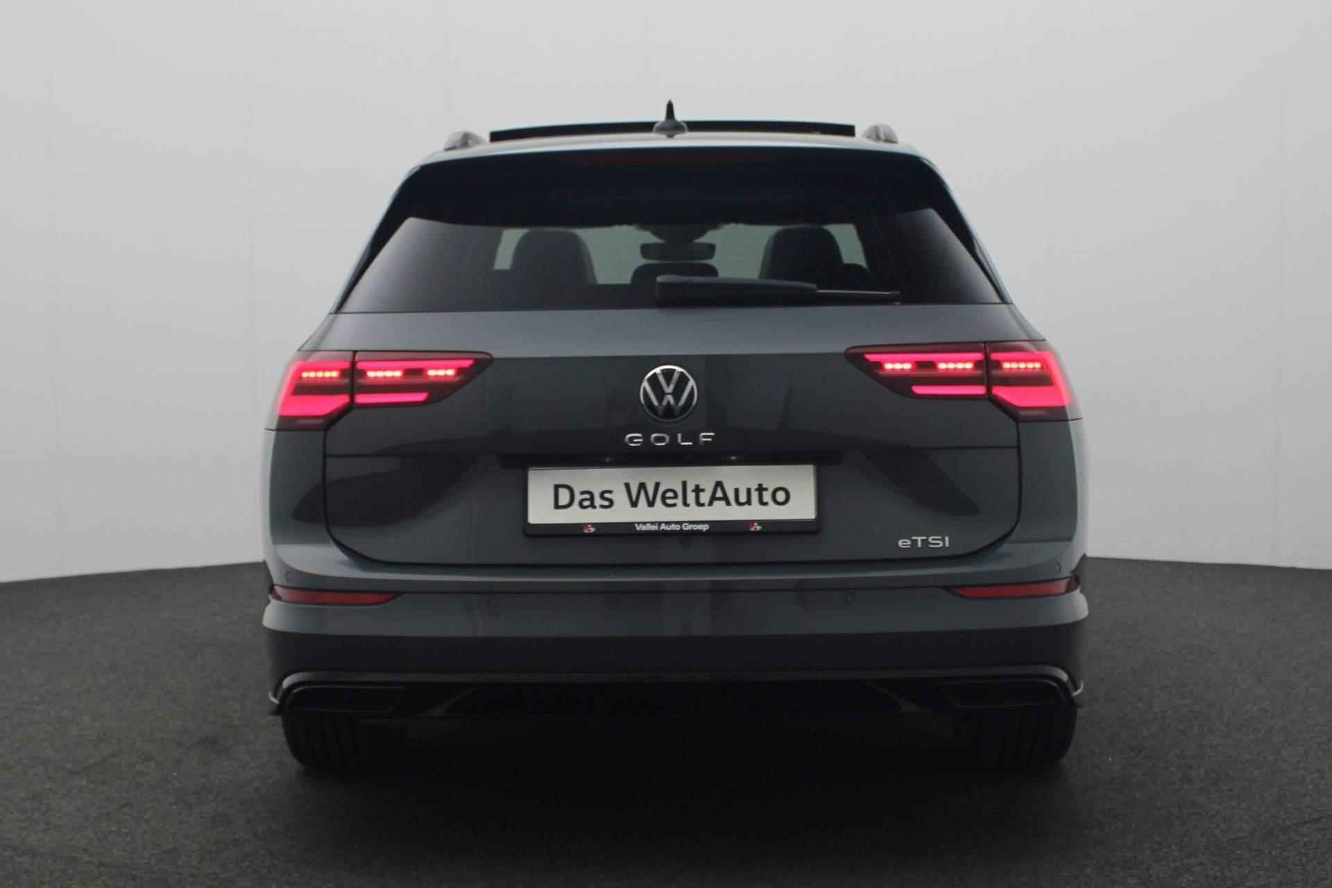 Volkswagen Golf Variant 1.5 eTSI 150PK DSG R-Line Business+ Black Style | Pano | Camera | Stoelverwarming - 18/42