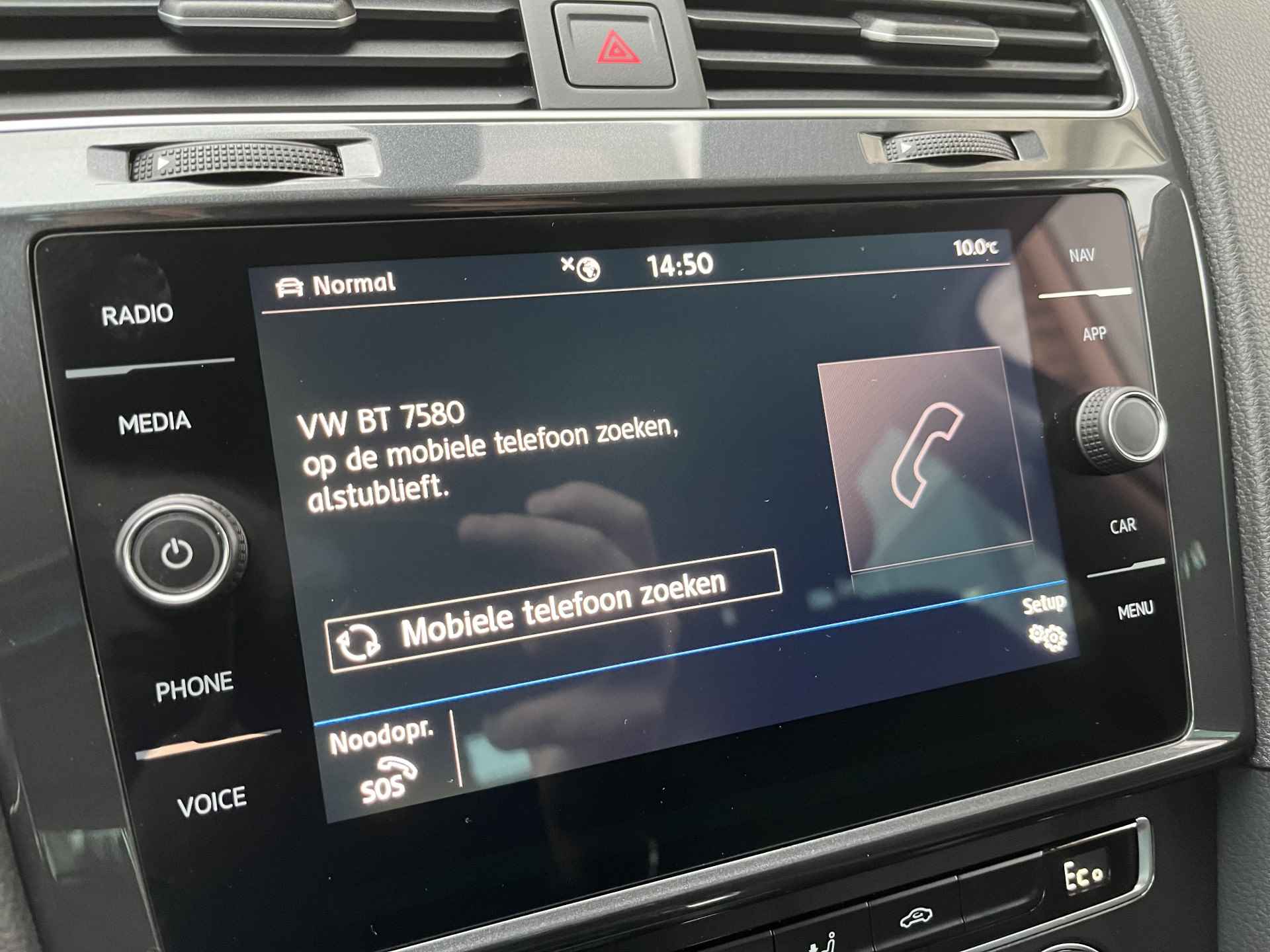 Volkswagen e-Golf E-DITION / WARMTEPOMP/ PARK. SENSOREN/ LED/ APP CONNECT/ ADAPT. CRUISE/ NAVI/ CLIMA/ 16" LMV - 19/39