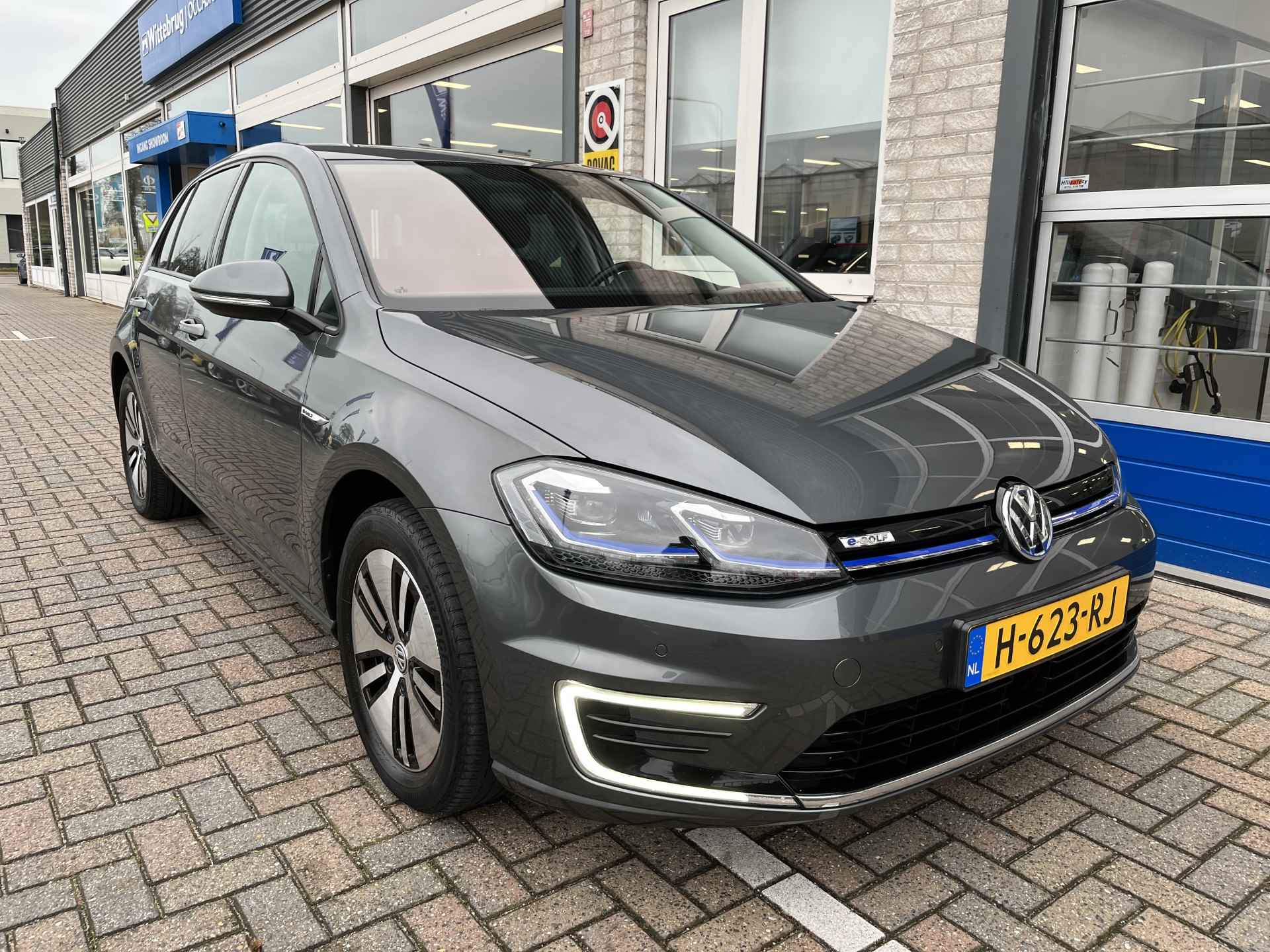 Volkswagen e-Golf E-DITION / WARMTEPOMP/ PARK. SENSOREN/ LED/ APP CONNECT/ ADAPT. CRUISE/ NAVI/ CLIMA/ 16" LMV - 36/39