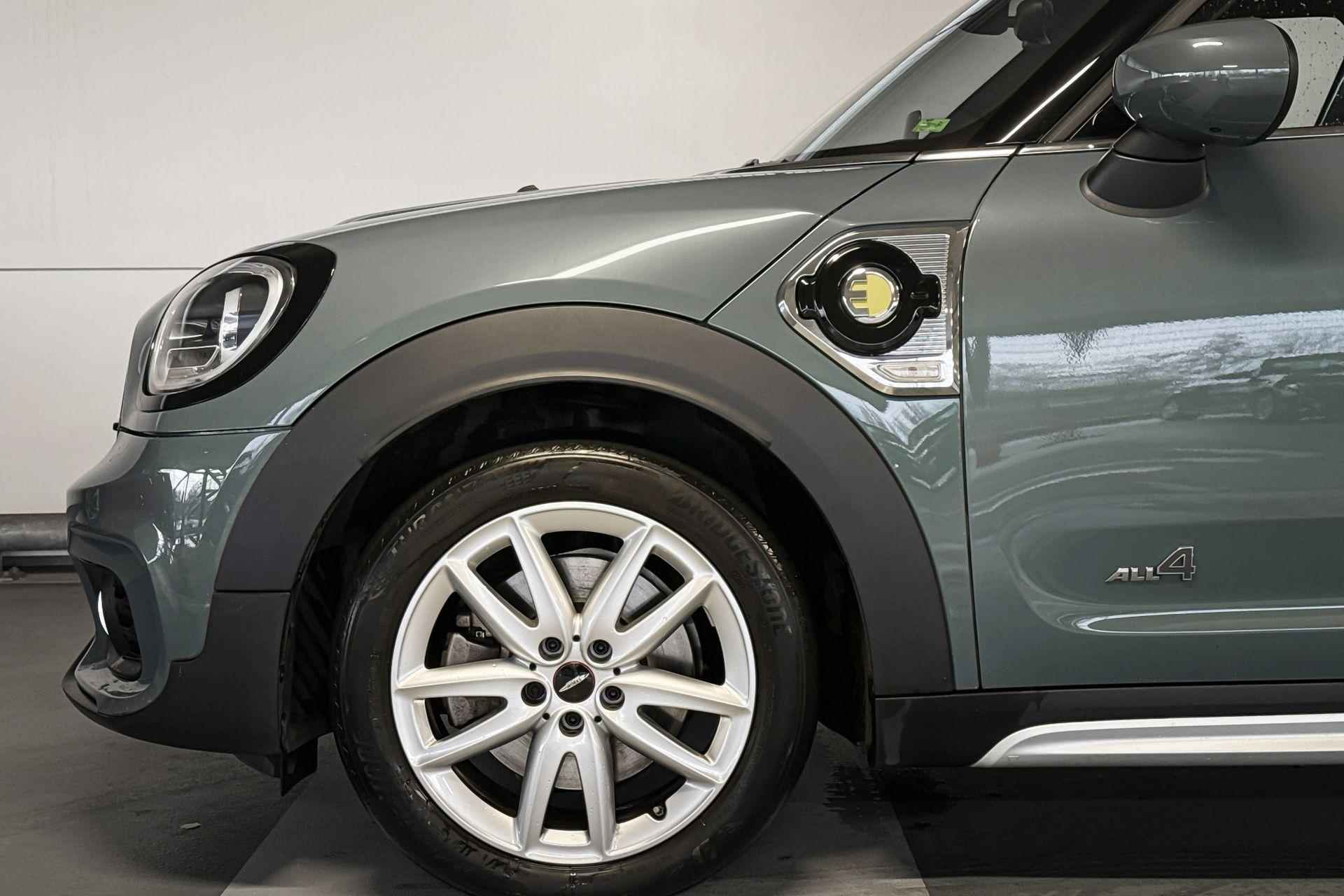 Mini Countryman Cooper S E ALL4 MINI Yours - 4/21