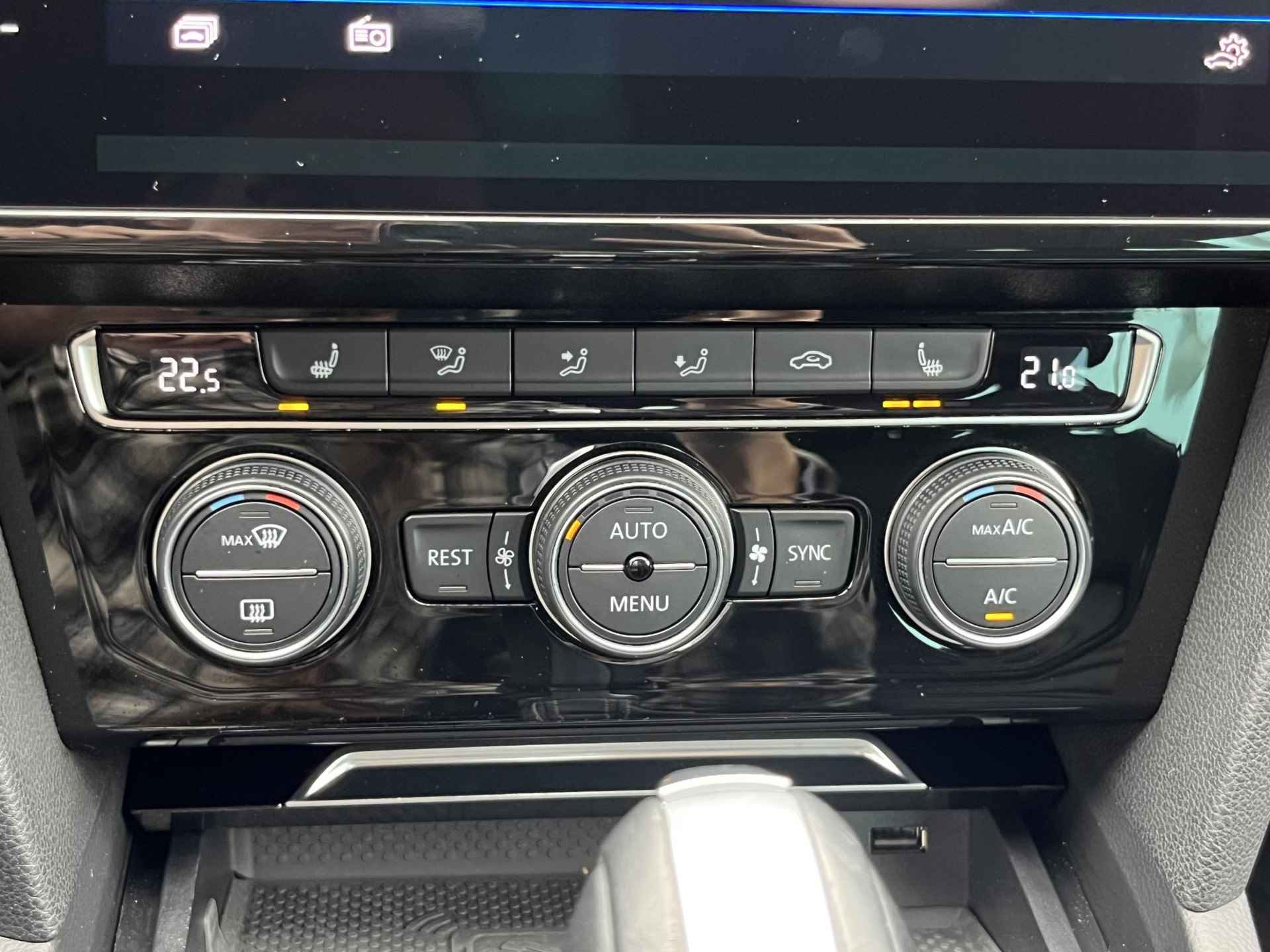 Volkswagen Passat Variant 1.5 TSI Highline Business R | Virtual cockpit | Vol leder | Groot scherm - 25/58