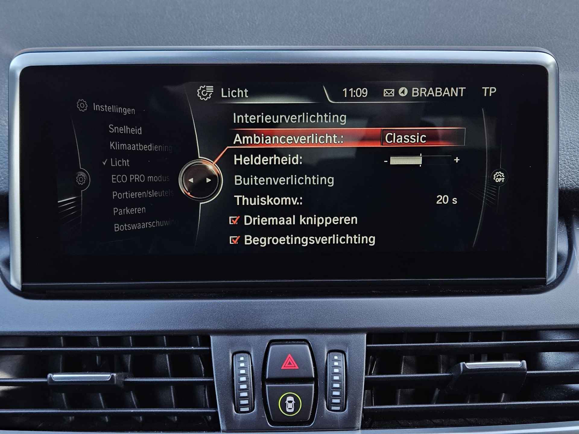 BMW 2-serie Active Tourer 225xe Sport /Apple Carplay/Sportstoelen met stoelverw./HUD/Licht&regensensor/Sportvelgen/(MET GARANTIE*) - 23/36