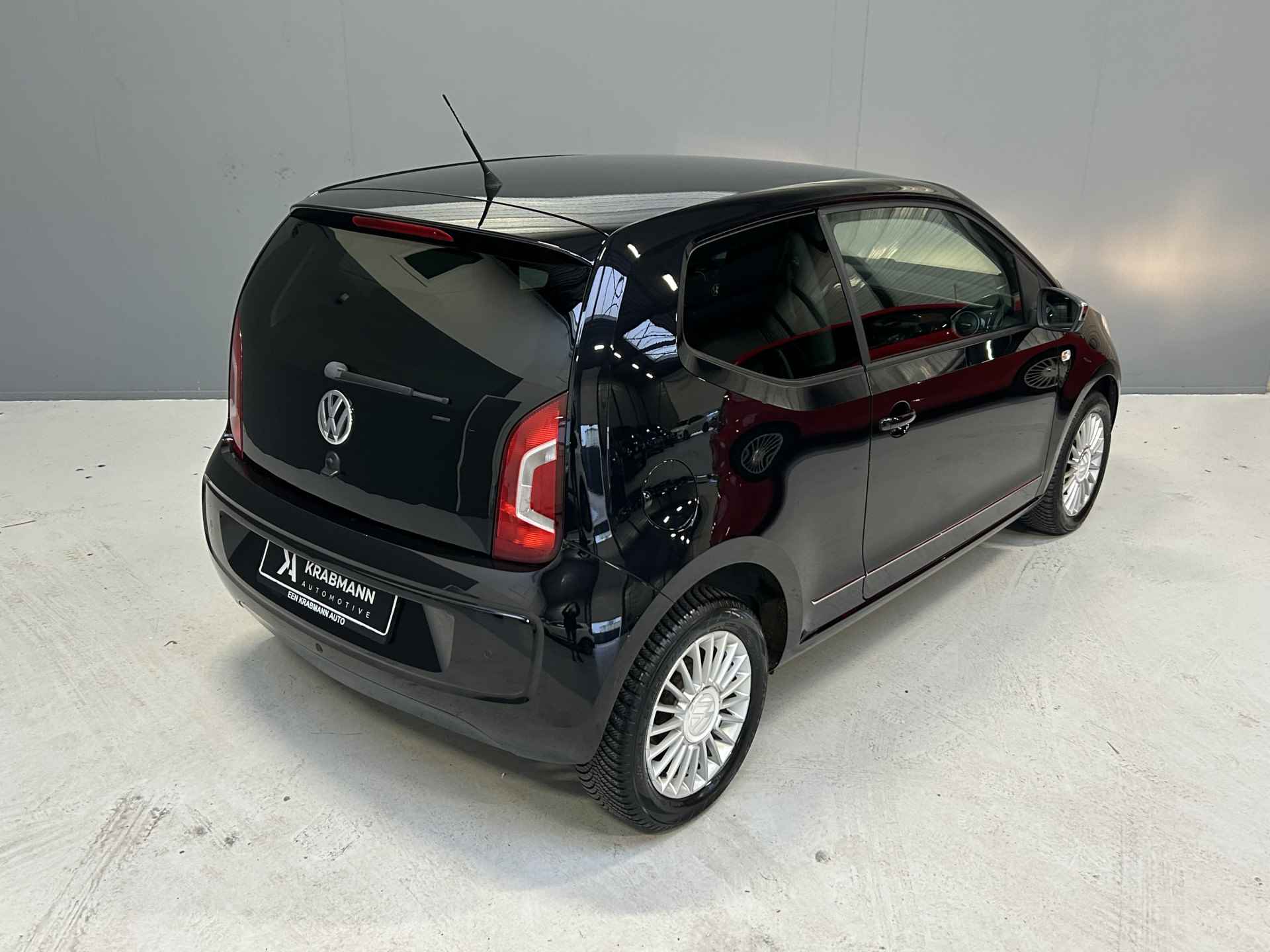 Volkswagen up! 1.0 high up! Navi|Cruise|Fenders|PDC|Stoelverwarming - 10/29