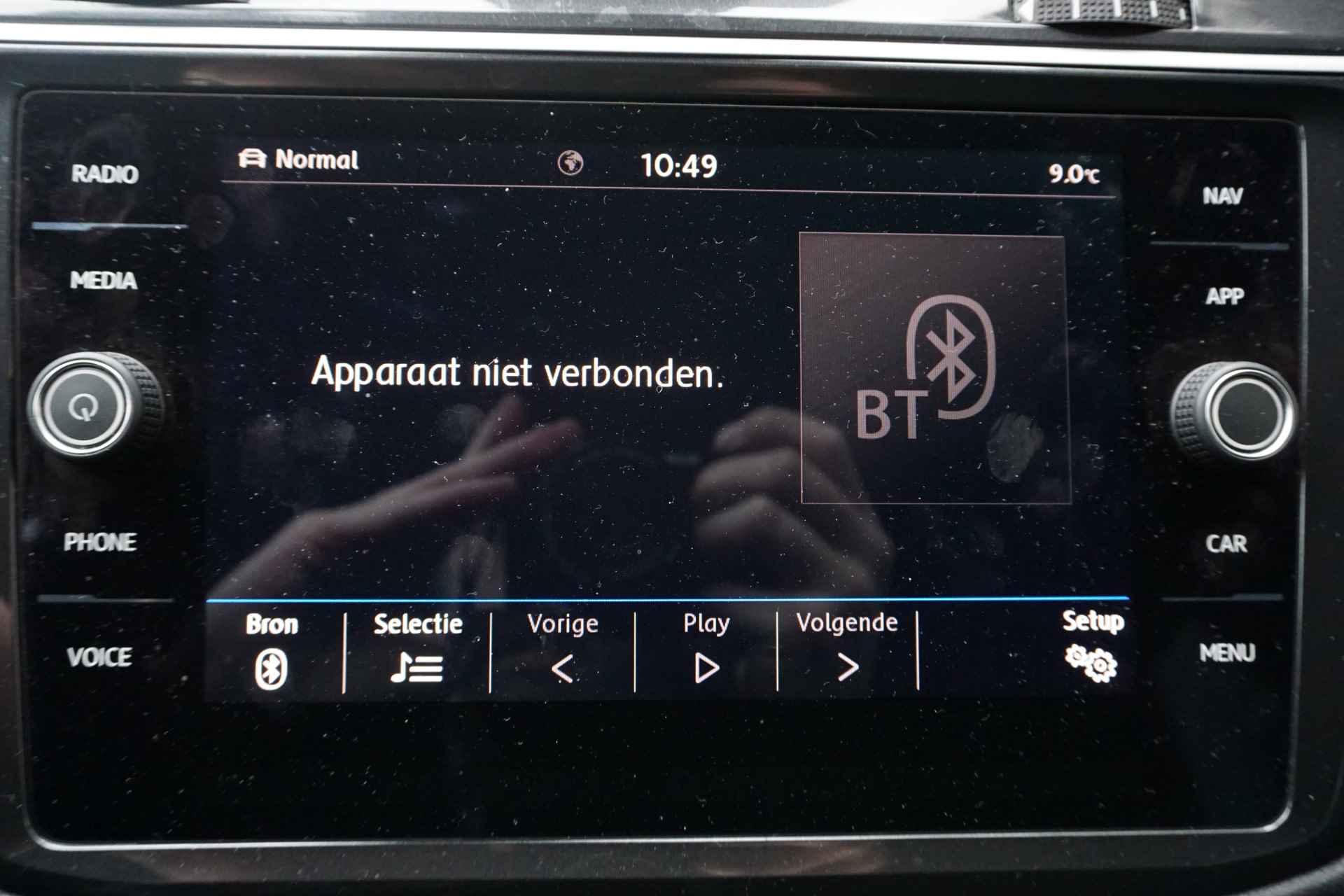 Volkswagen Tiguan 2.0 TDI 150PK DSG R-Line Trekhaak | Camera | Pano * All in prijs * - 24/43