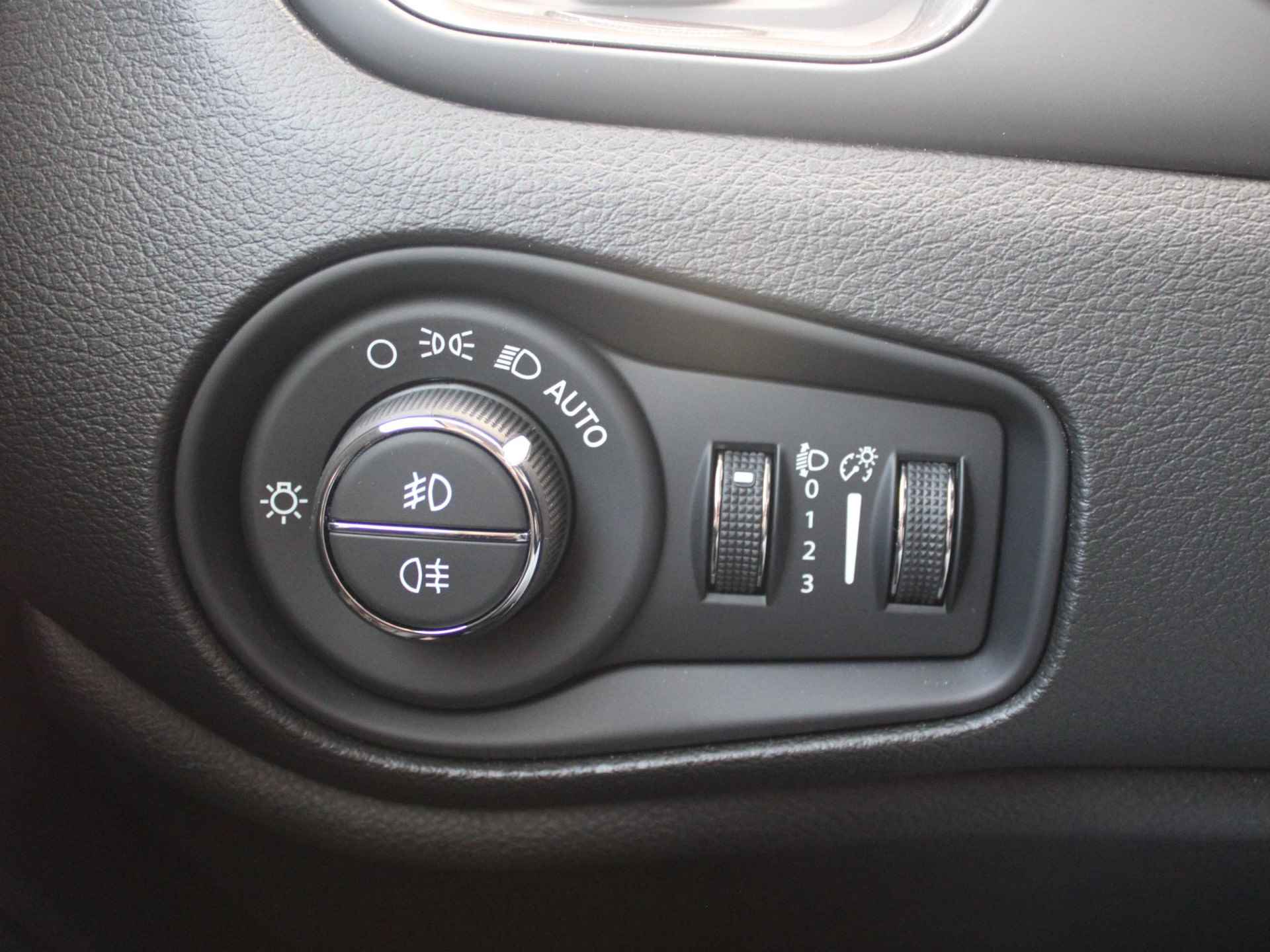 Jeep Renegade 1.5T e-Hybrid Limited | Automaat | Clima | Navi | Carplay | LED - 19/32