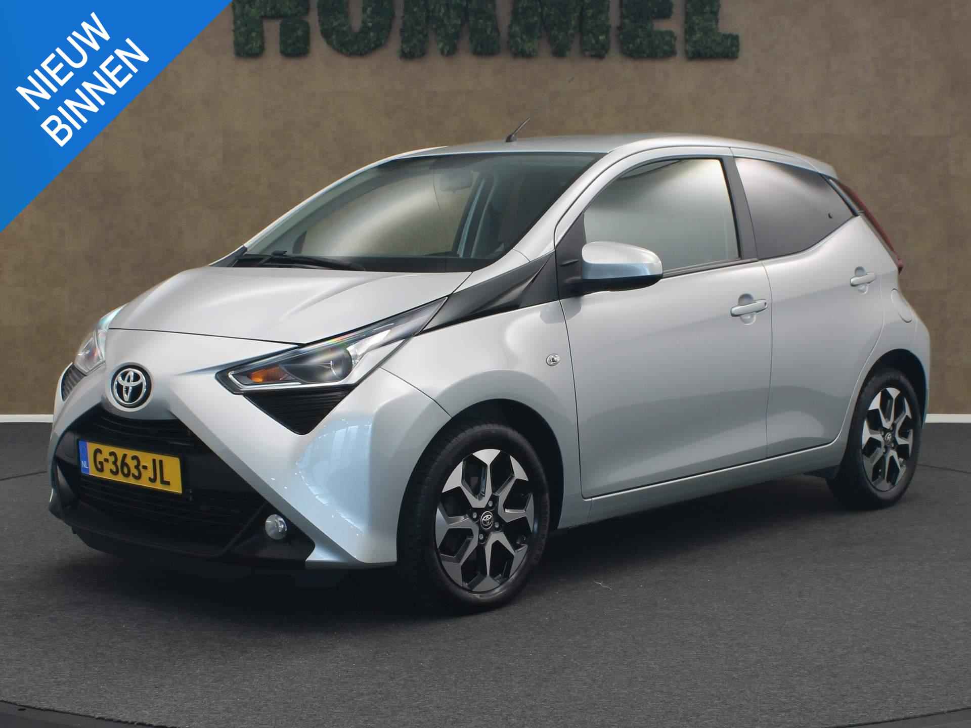 Toyota Aygo 1.0 VVT-i X-Cite - ORIGINEEL NEDERLANDSE AUTO - APPLE CARPLAY - CLIMATE CONTROL - 15 INCH LICHT METALEN VELGEN - ACHTERUITRIJCAMERA - LEDEREN STUUR - SNELHEIDSBEGRENZER - DAB RADIO - 1/35