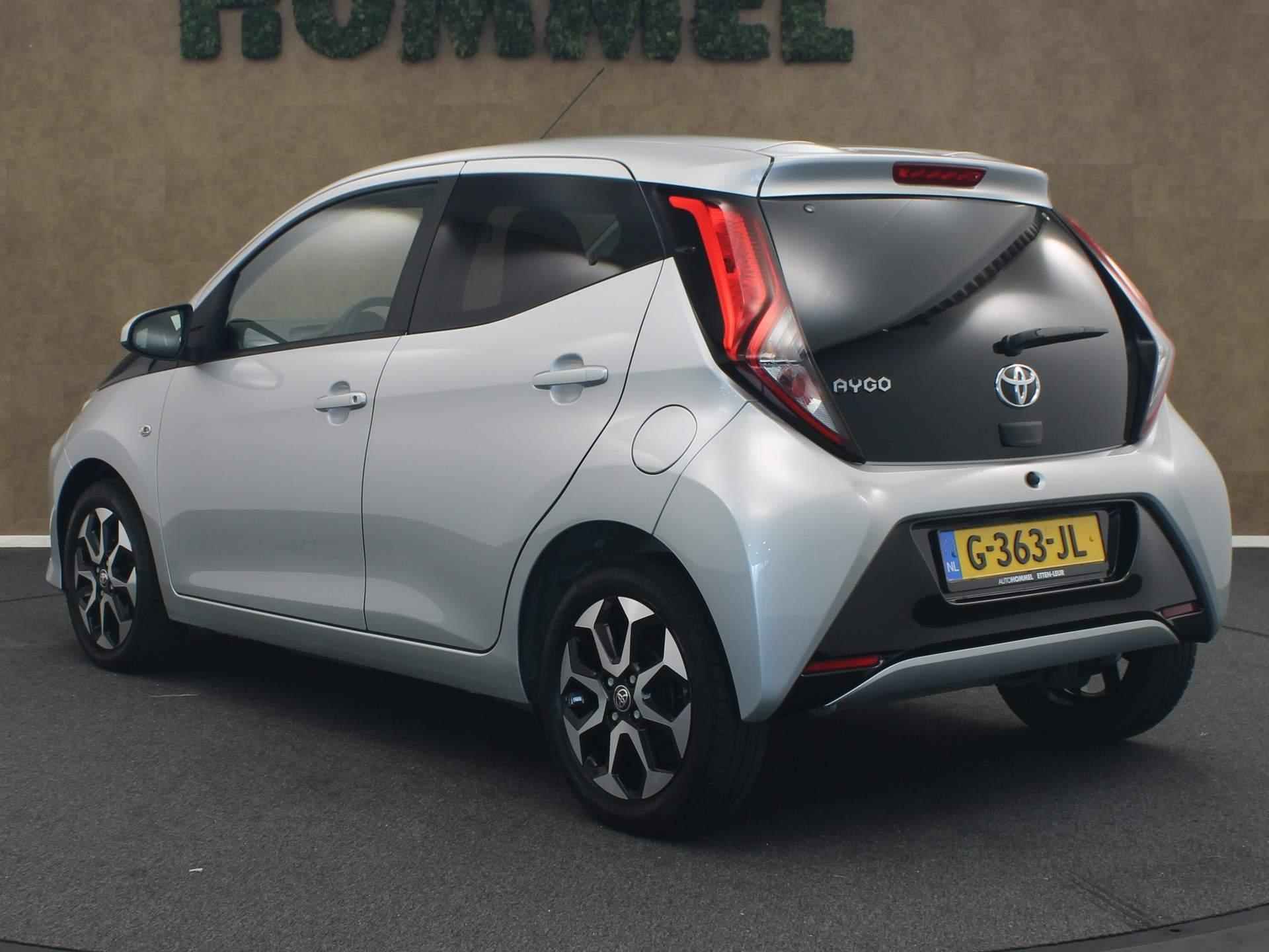 Toyota Aygo 1.0 VVT-i X-Cite - ORIGINEEL NEDERLANDSE AUTO - APPLE CARPLAY - CLIMATE CONTROL - 15 INCH LICHT METALEN VELGEN - ACHTERUITRIJCAMERA - LEDEREN STUUR - SNELHEIDSBEGRENZER - DAB RADIO - 5/35