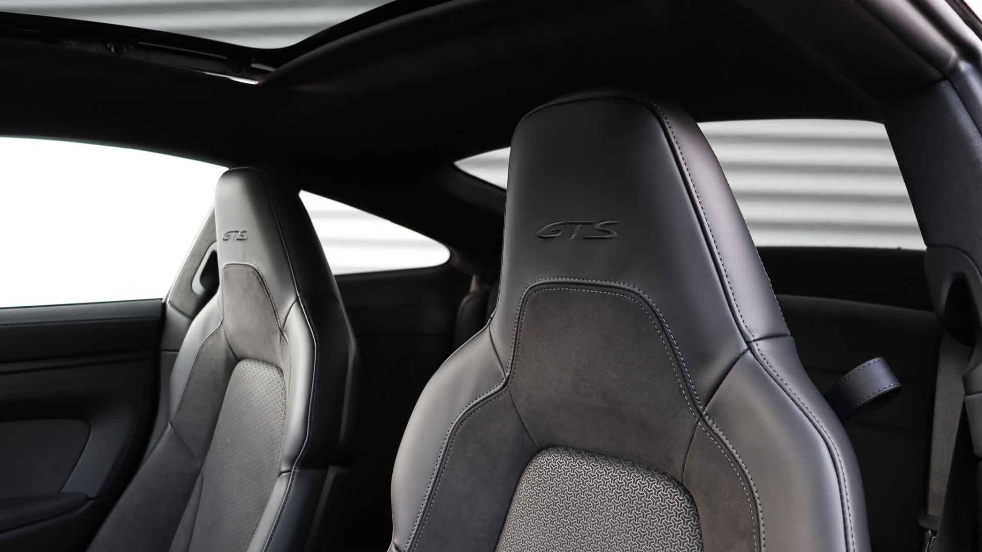 Porsche 911 992.2 3.0 Carrera 4 GTS | Lift | Schuifdak | BOSE Sound | Achterasbesturing | Surround View - 11/46