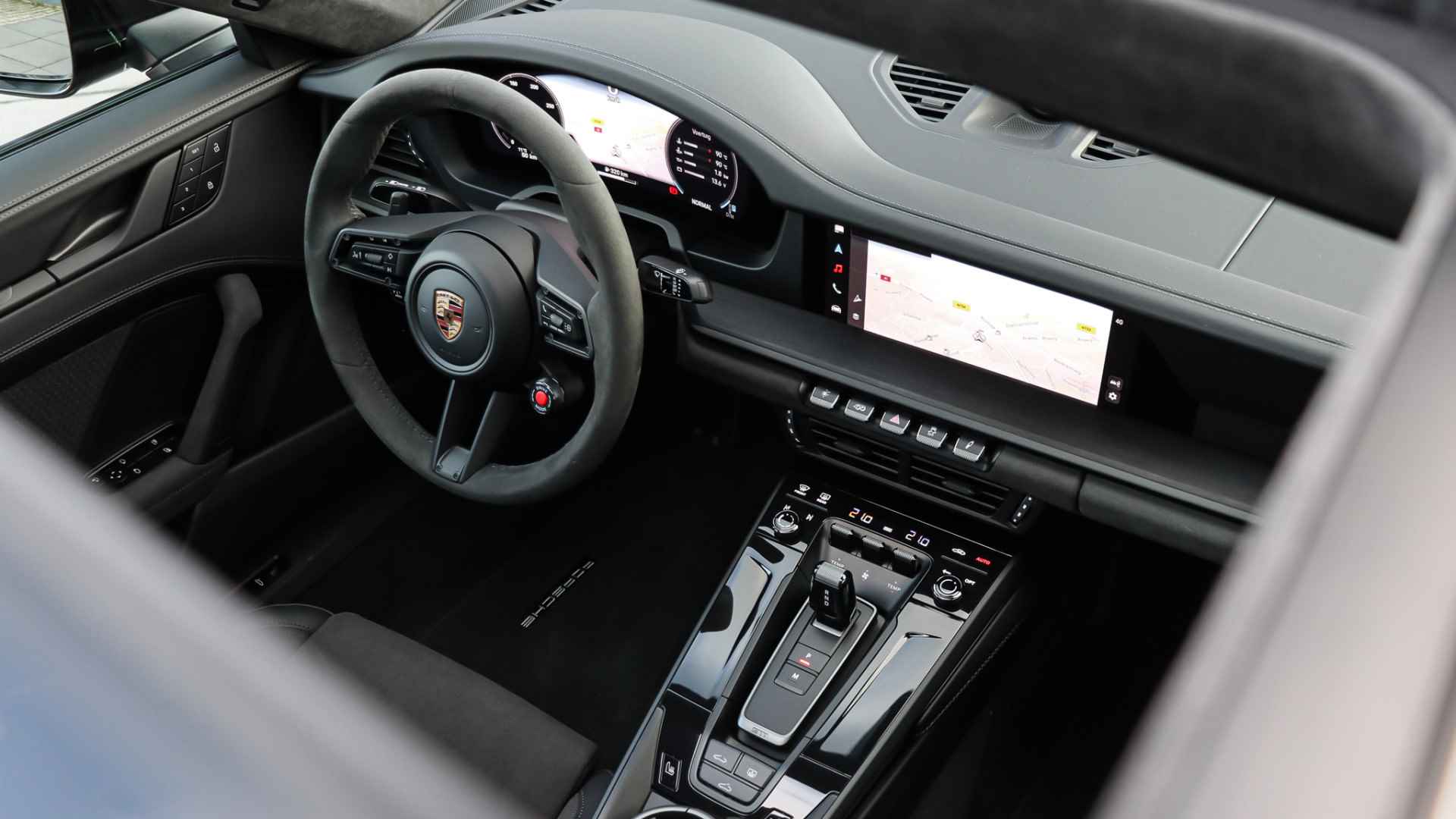 Porsche 911 992.2 3.0 Carrera 4 GTS | Lift | Schuifdak | BOSE Sound | Achterasbesturing | Surround View - 18/46