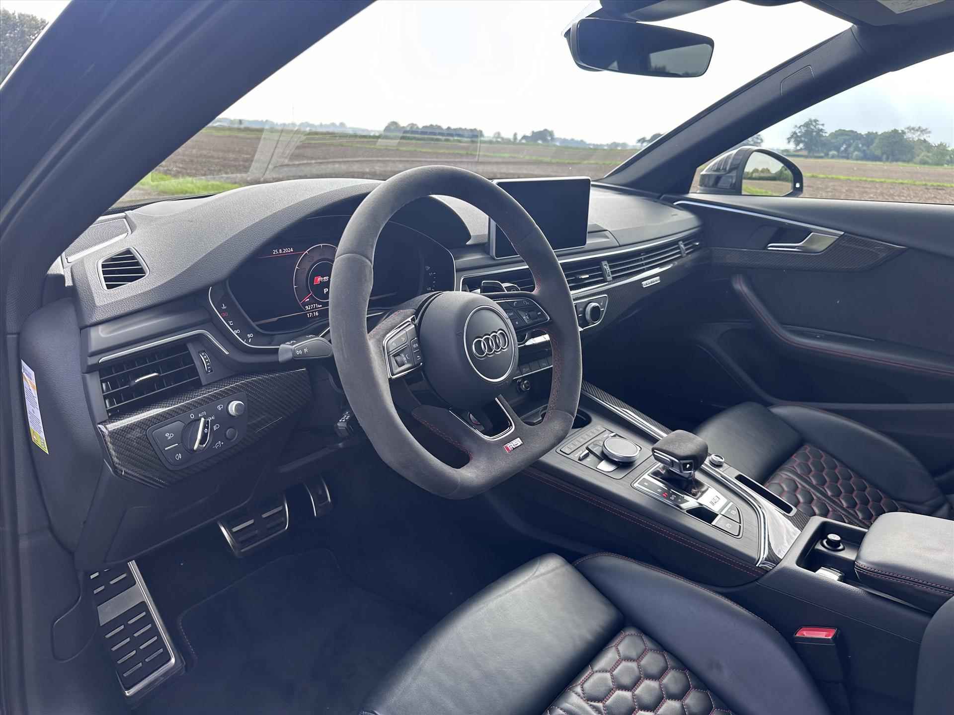 Audi Rs4 2.9 TFSI 450pk Tiptronic Quattro PERFORMANCE / KERAMISCH / B&O / HUD / CARBON IN & EXT - 16/34