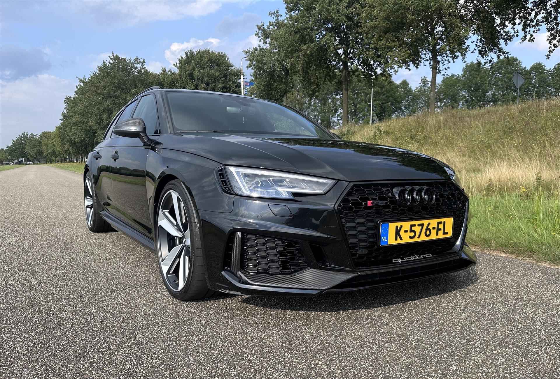 Audi Rs4 2.9 TFSI 450pk Tiptronic Quattro PERFORMANCE / KERAMISCH / B&O / HUD / CARBON IN & EXT - 33/34