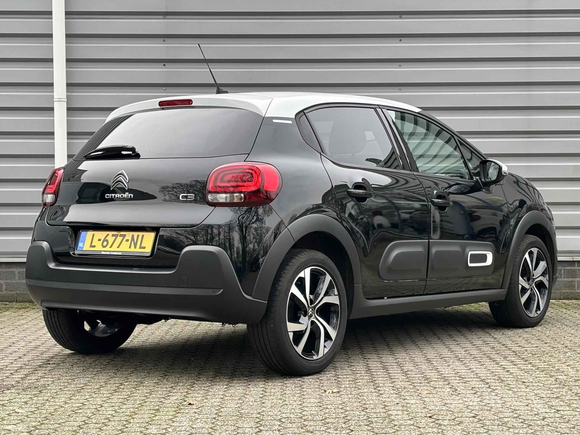 Citroen C3 1.2 PureTech 83pk | Navigatie | Camera | Lichtmetalen velgen | Two Tone! | - 9/26