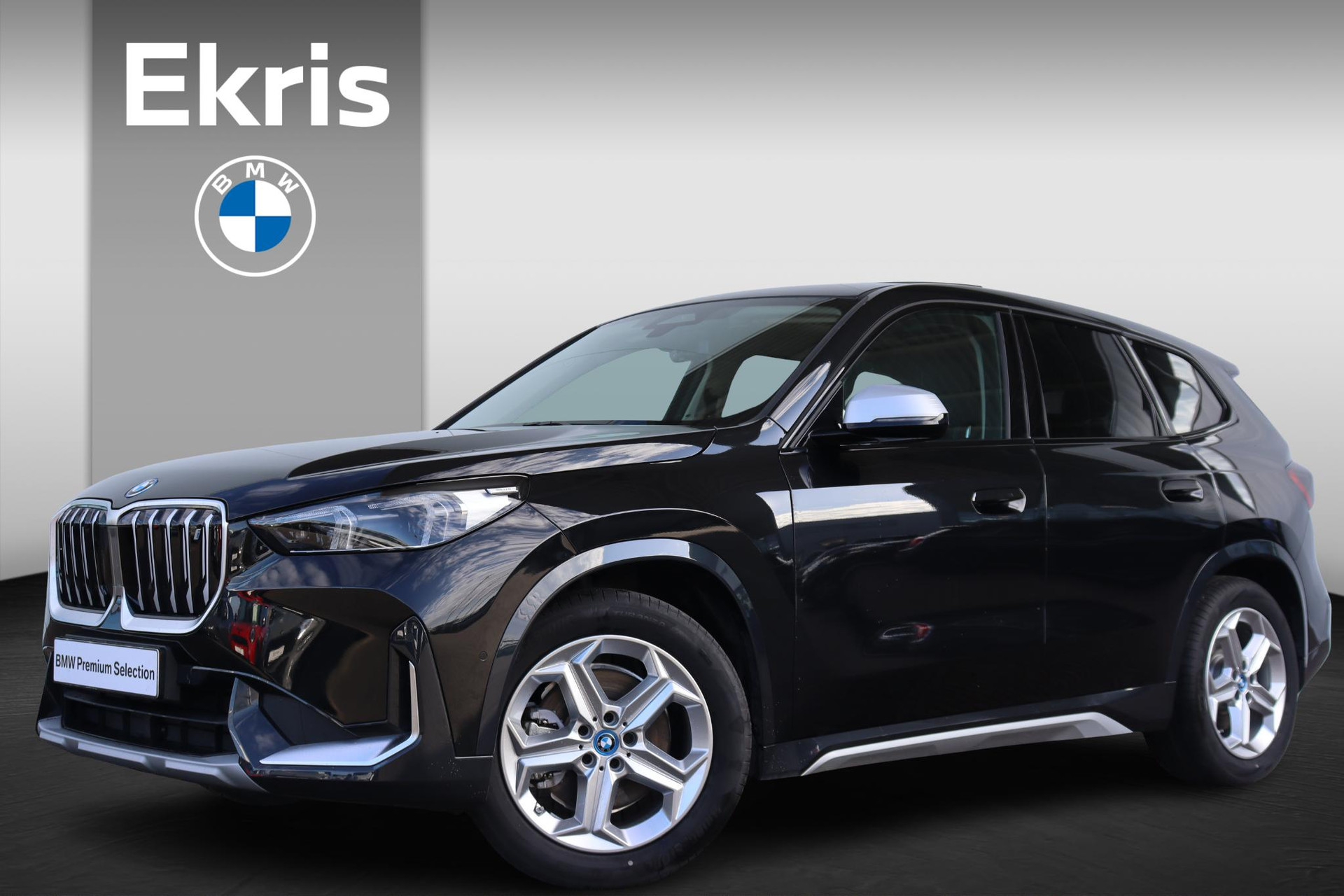 BMW iX1 xDrive30  X Line / Premium Pack / 18 '' /