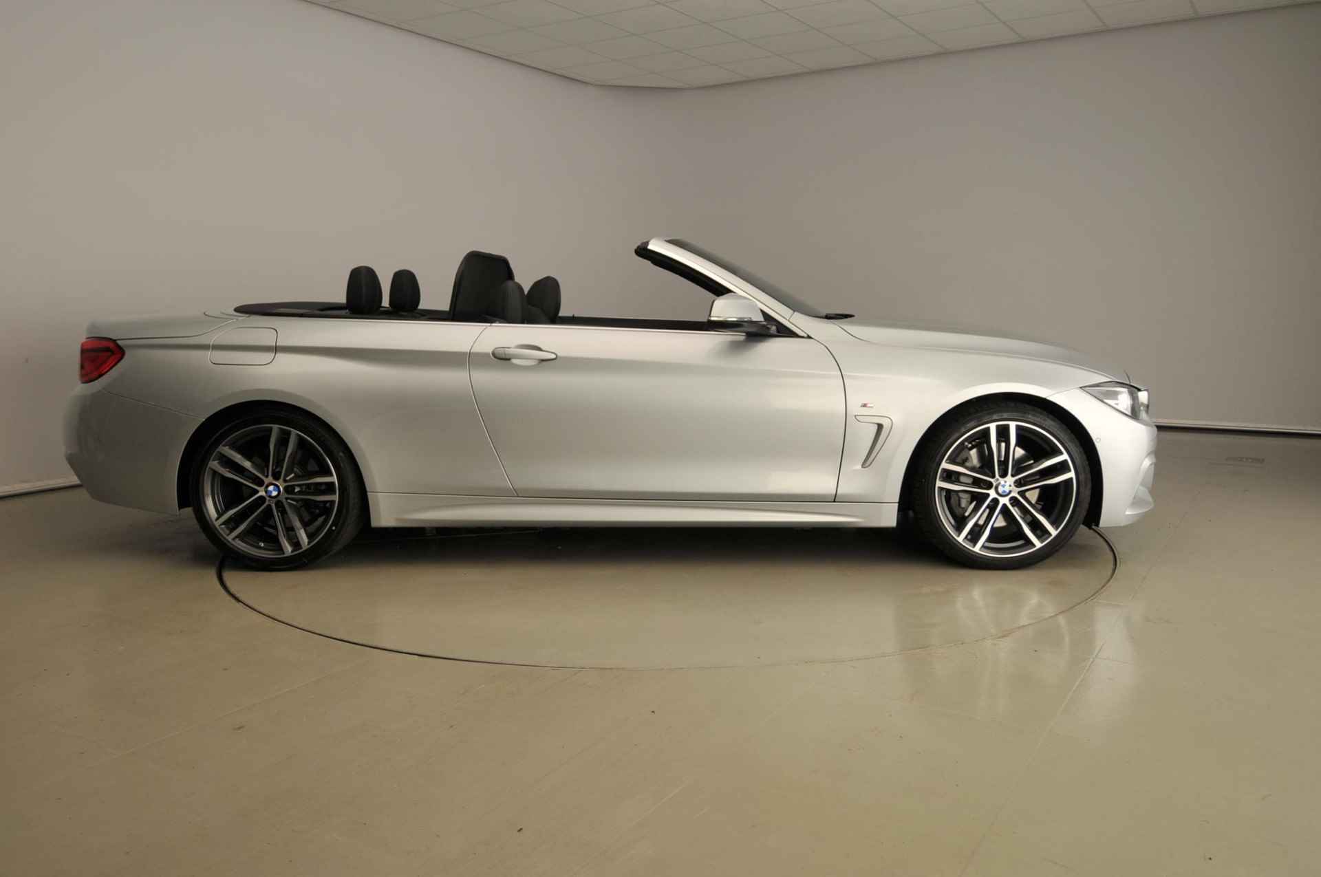 BMW 4 Serie Cabrio 440i | M-Sportpakket | LED | Leder | HUD | Elektr. zetels | Windscherm | DAB | Harman-kardon sound | Alu 19 inch - 5/41