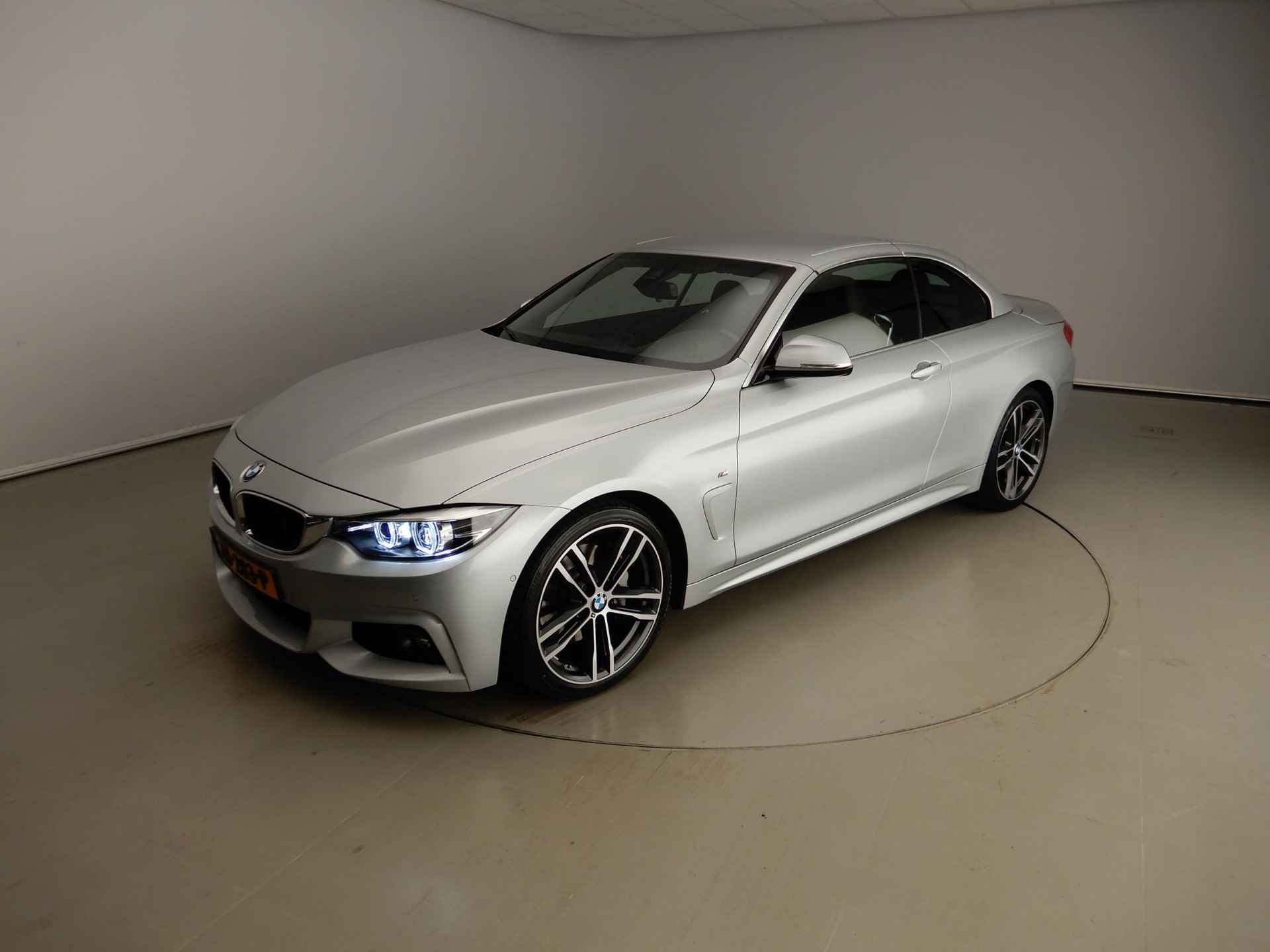 BMW 4 Serie Cabrio 440i | M-Sportpakket | LED | Leder | HUD | Elektr. zetels | Windscherm | DAB | Harman-kardon sound | Alu 19 inch - 35/41