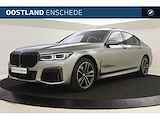 BMW 7 Serie 745e High Executive M Sport Automaat / Schuif-kanteldak / Massagefunctie / Laserlight / Parking Assistant Plus / Active Steering / Soft Close / Active Control