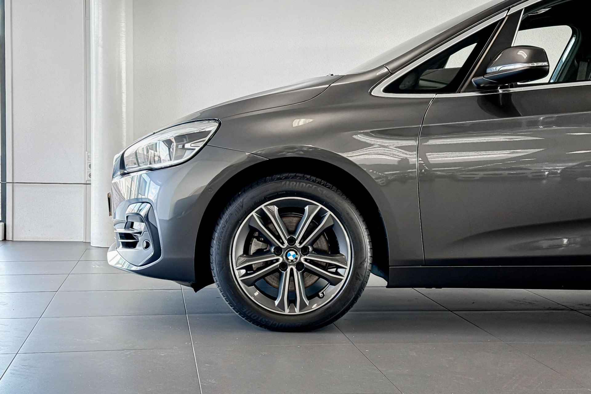 BMW 2 Serie Gran Tourer 218i Executive Edition | Sportstoelen | Achteruitrijcamera | Headup display | - 3/24