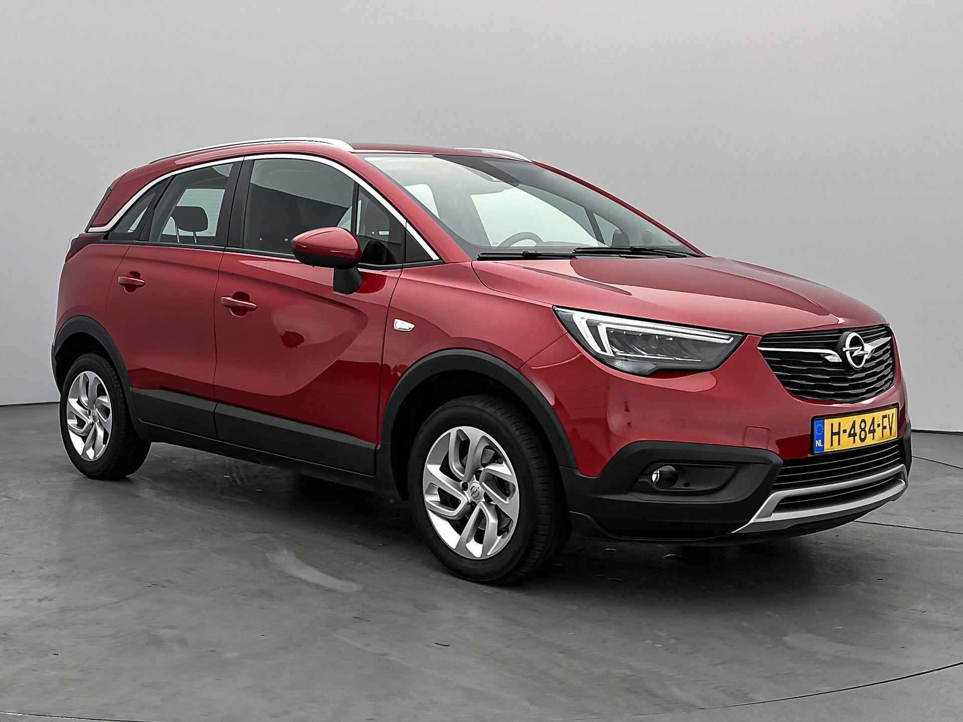 Opel Crossland X SUV Innovation 110 pk | Navigatie | Parkeersensoren Achter | LED Koplampen | Lederen Stuurwiel | Trekhaak | DAB Ontvanger | Start/Stop Systeem | Climate Control | Cruise Control | 16" Lichtmetalen Velgen | Apple Carplay/Android Auto | - 4/36